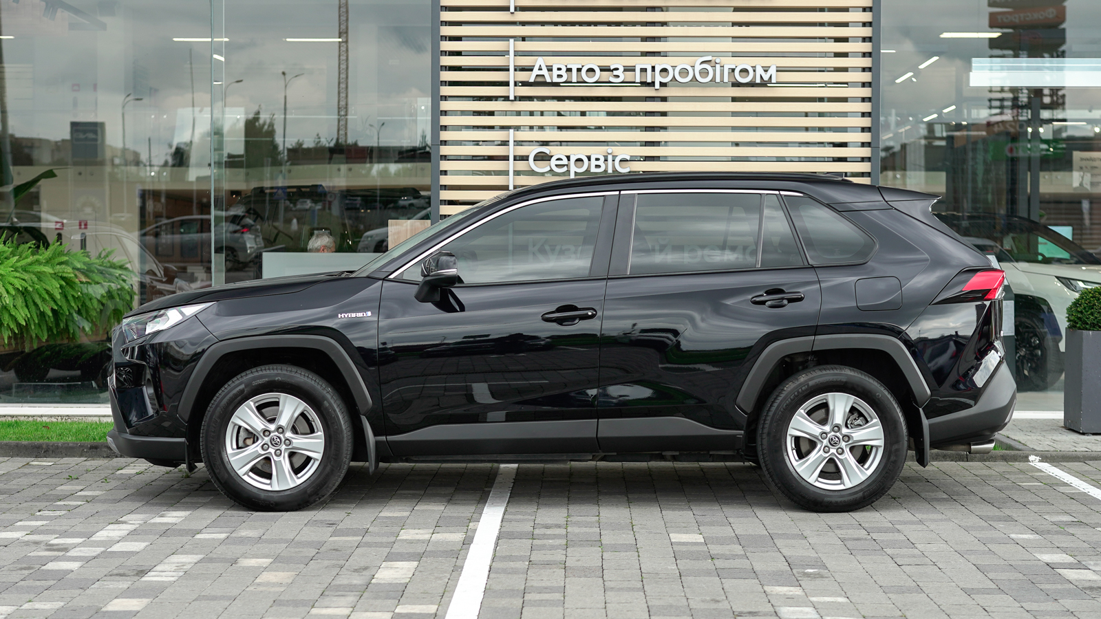 Toyota RAV4 2018 року з пробігом 88660 км, Універсал, Тойота Центр Львів "Діамант", м.Львів - 1245000 ГРН | Фото № 3
