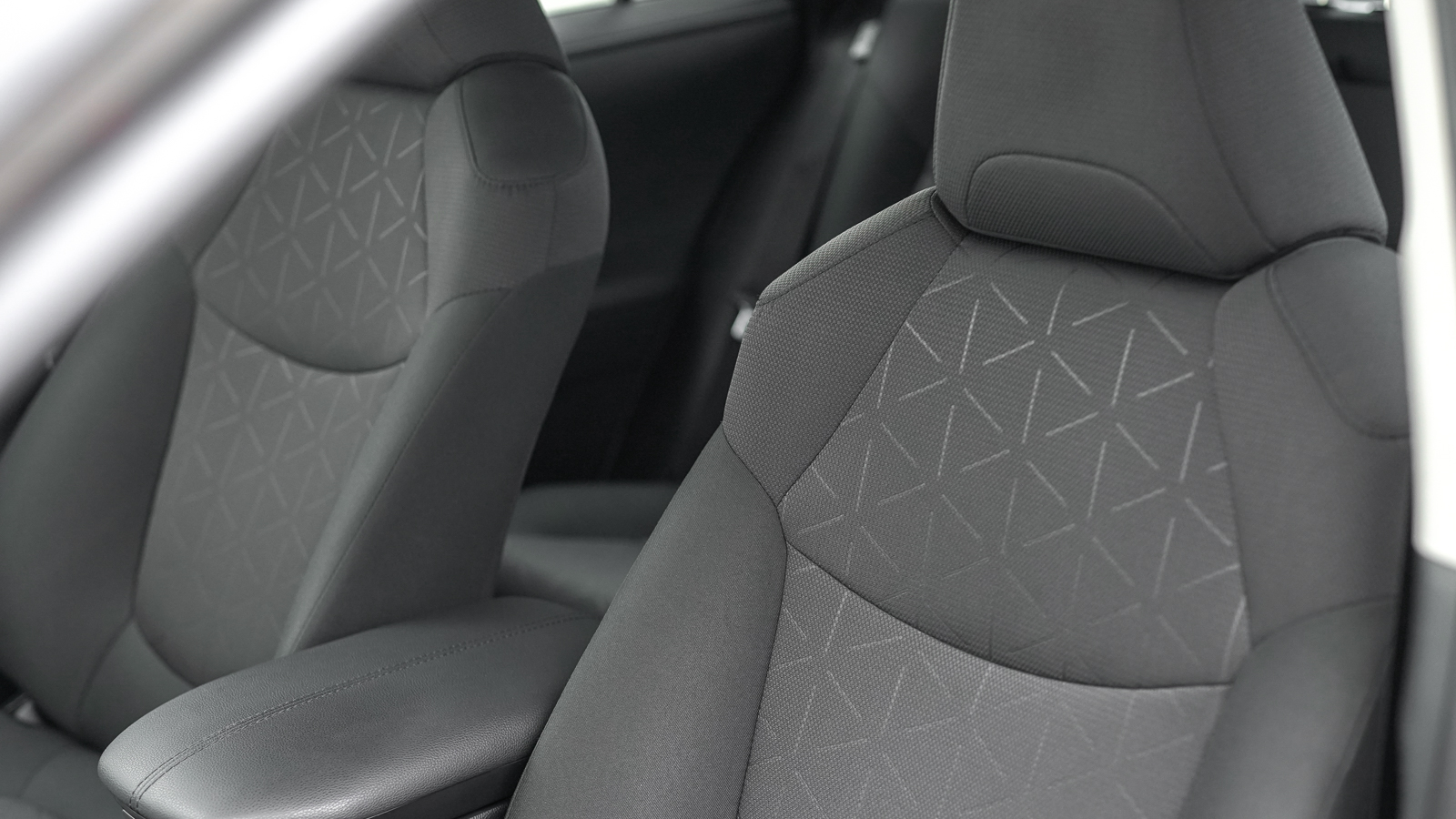 Toyota RAV4 2018 року з пробігом 88660 км, Універсал, Тойота Центр Львів "Діамант", м.Львів - 1245000 ГРН | Фото № 13