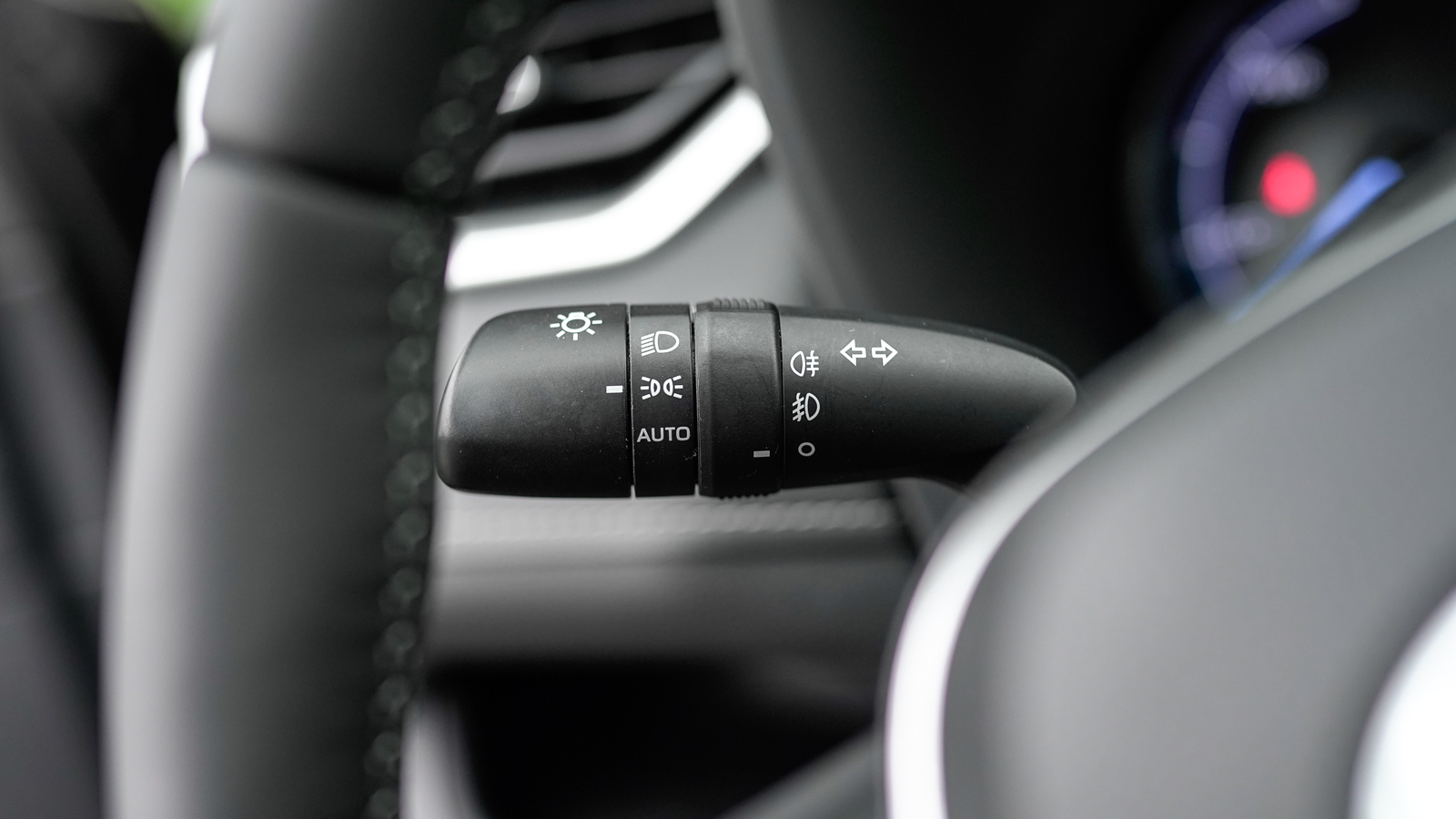 Toyota RAV4 2018 року з пробігом 88660 км, Універсал, Тойота Центр Львів "Діамант", м.Львів - 1245000 ГРН | Фото № 18