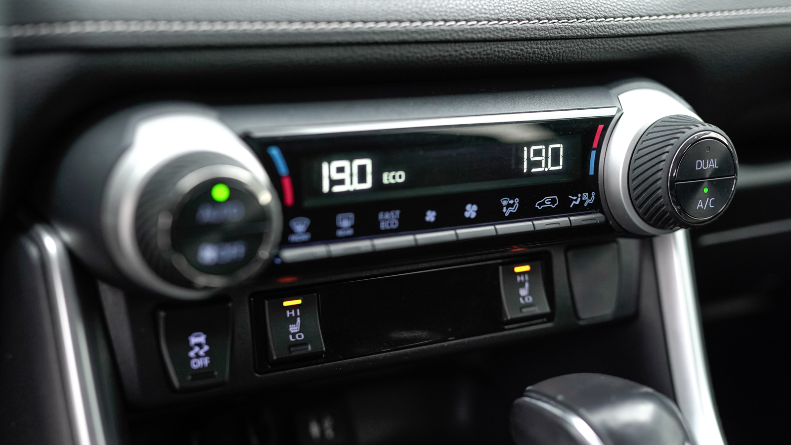 Toyota RAV4 2018 року з пробігом 88660 км, Універсал, Тойота Центр Львів "Діамант", м.Львів - 1245000 ГРН | Фото № 24