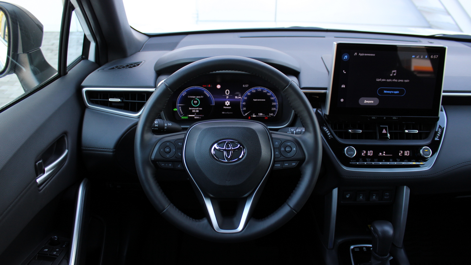 Toyota COROLLA CROSS 2024 року з пробігом 1812 км, Універсал, Тойота Центр Черкаси "Мотор Сіті", м.Черкаси - 1600170 ГРН | Фото № 9