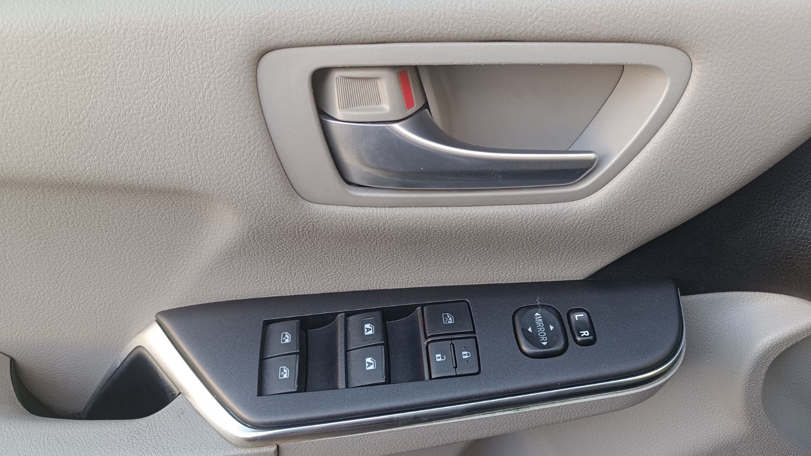 Toyota CAMRY 2016 року з пробігом 167382 км, Седан, Тойота Центр Київ «ВІДІ Аеропорт», м.Київ - 580000 ГРН | Фото № 14