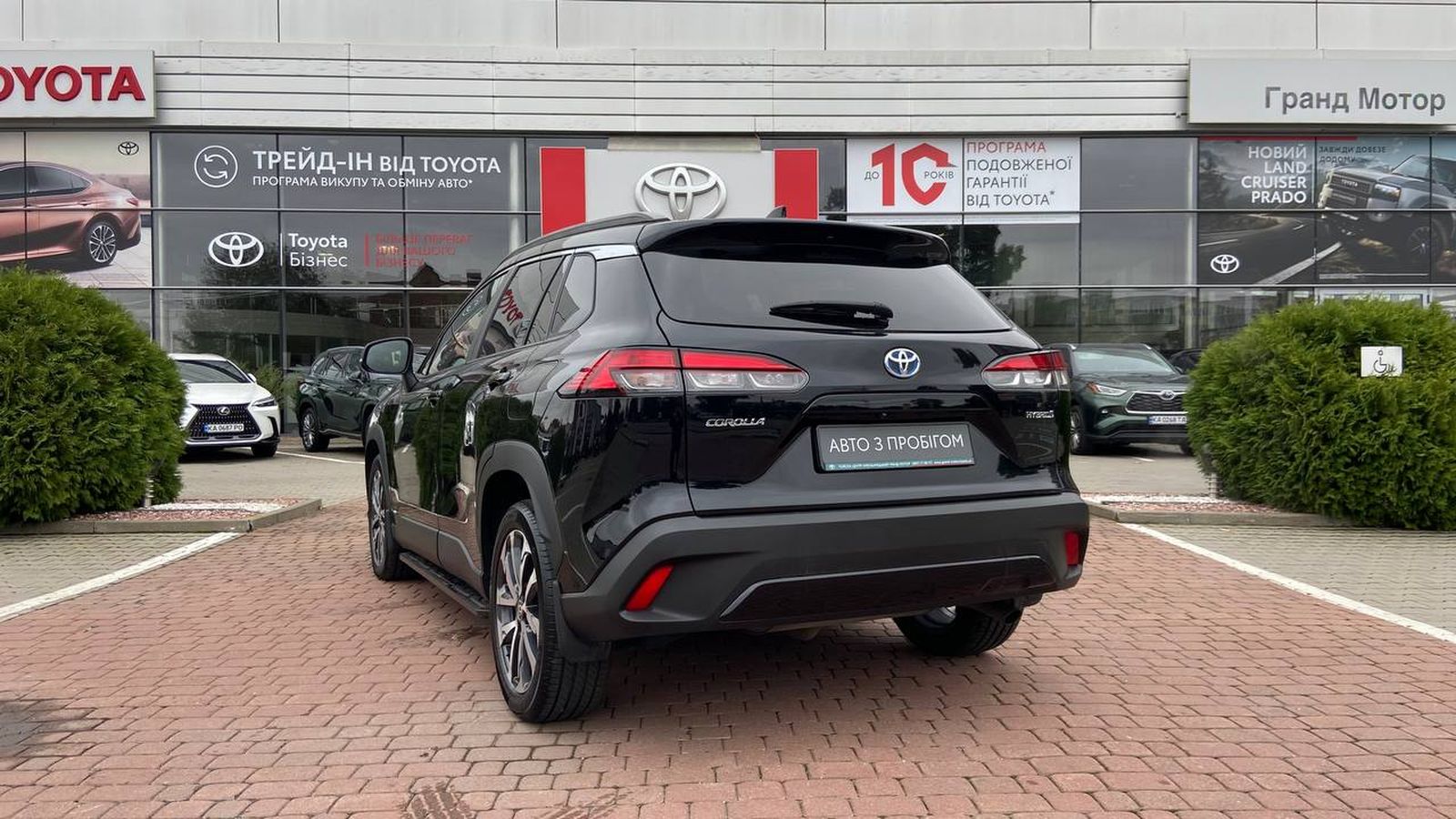 Toyota COROLLA CROSS 2023 року з пробігом 21660 км, Хетчбек, Тойота Центр Хмельницький "Гранд Мотор", м.Хмельницький - 1351000 ГРН | Фото № 2