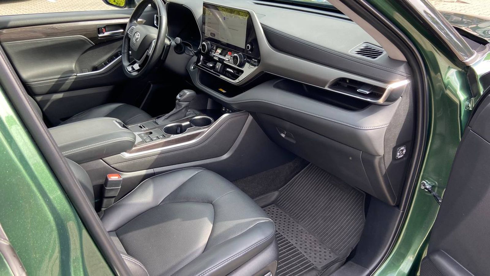 Toyota HIGHLANDER 2022 року з пробігом 40700 км, Універсал, Тойота Центр Хмельницький "Гранд Мотор", м.Хмельницький - 2250000 ГРН | Фото № 6