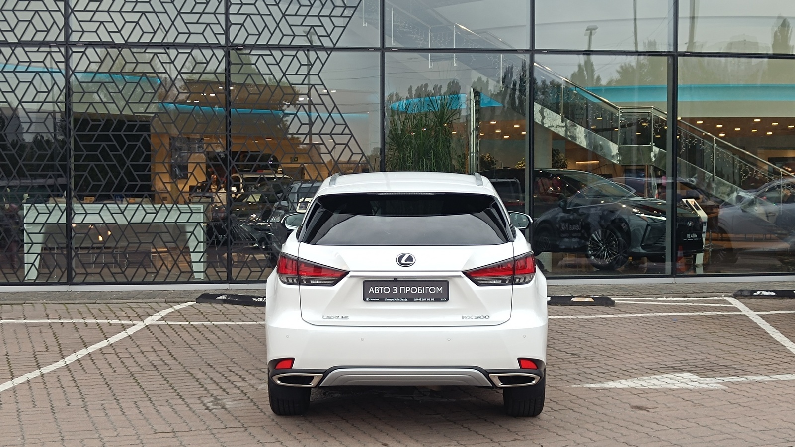 Lexus RX 2019 року з пробігом 99082 км, Універсал, Лексус Київ Захід, м.Київ - 1798000 ГРН | Фото № 4