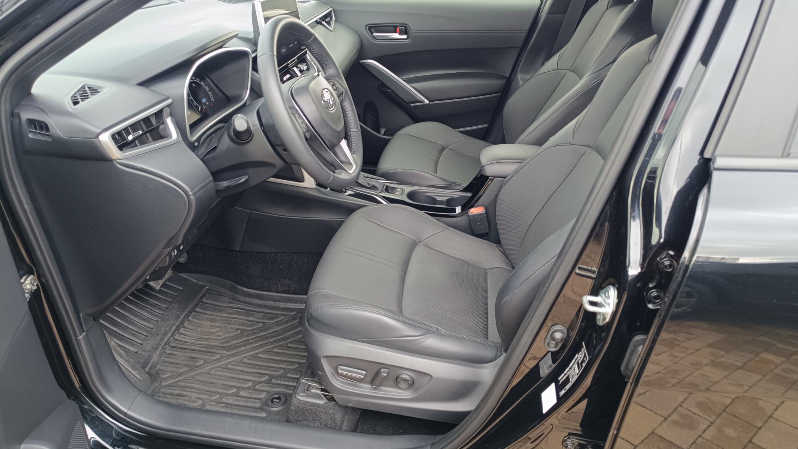 Toyota COROLLA CROSS 2023 року з пробігом 13916 км, Універсал, Тойота Центр Київ «ВІДІ Аеропорт», м.Київ - 1590000 ГРН | Фото № 12