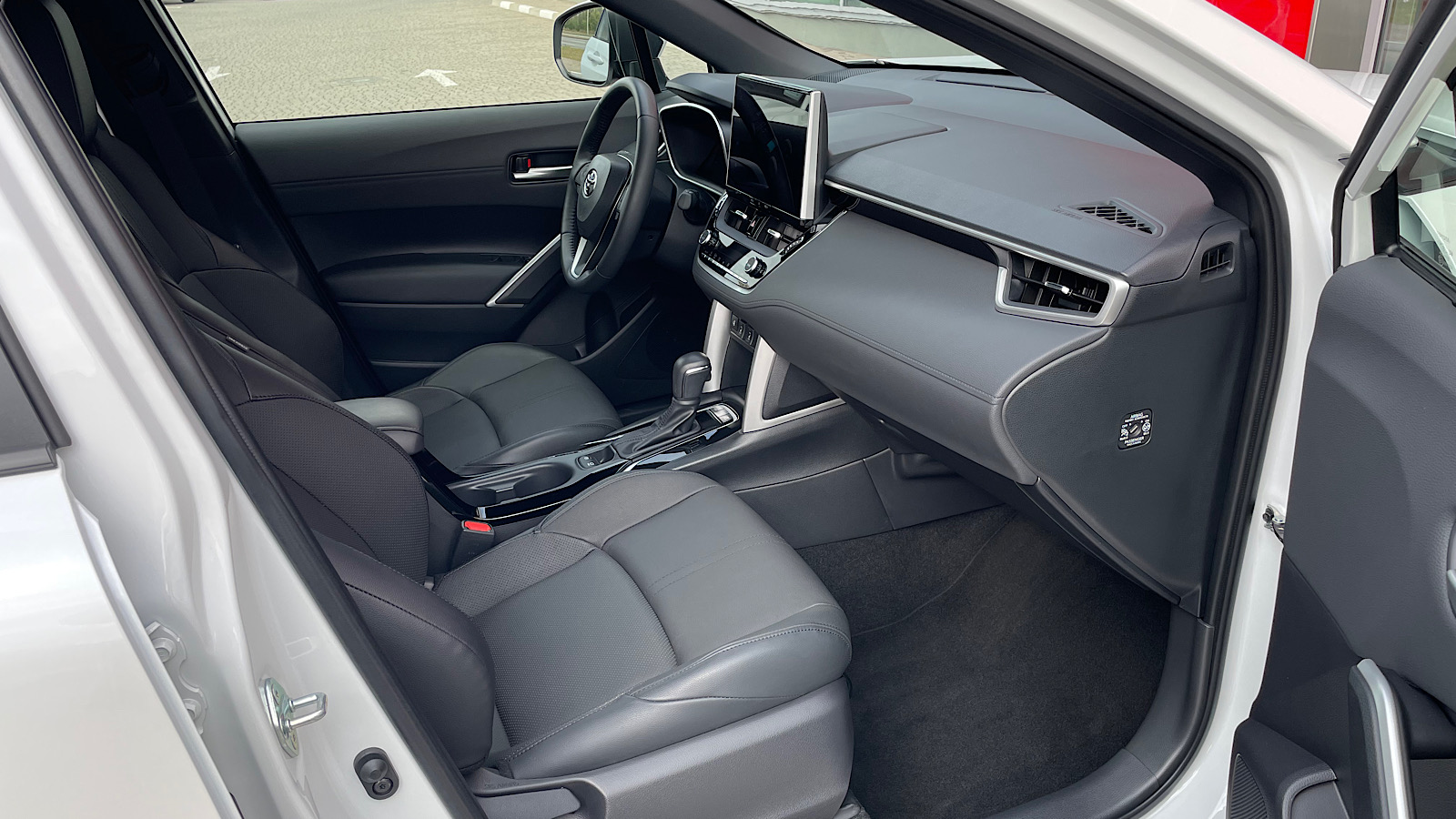 Toyota COROLLA CROSS 2024 року з пробігом 1100 км, Універсал, Тойота Центр Запоріжжя "Восток Автомир", м.Запоріжжя - 1620000 ГРН | Фото № 6