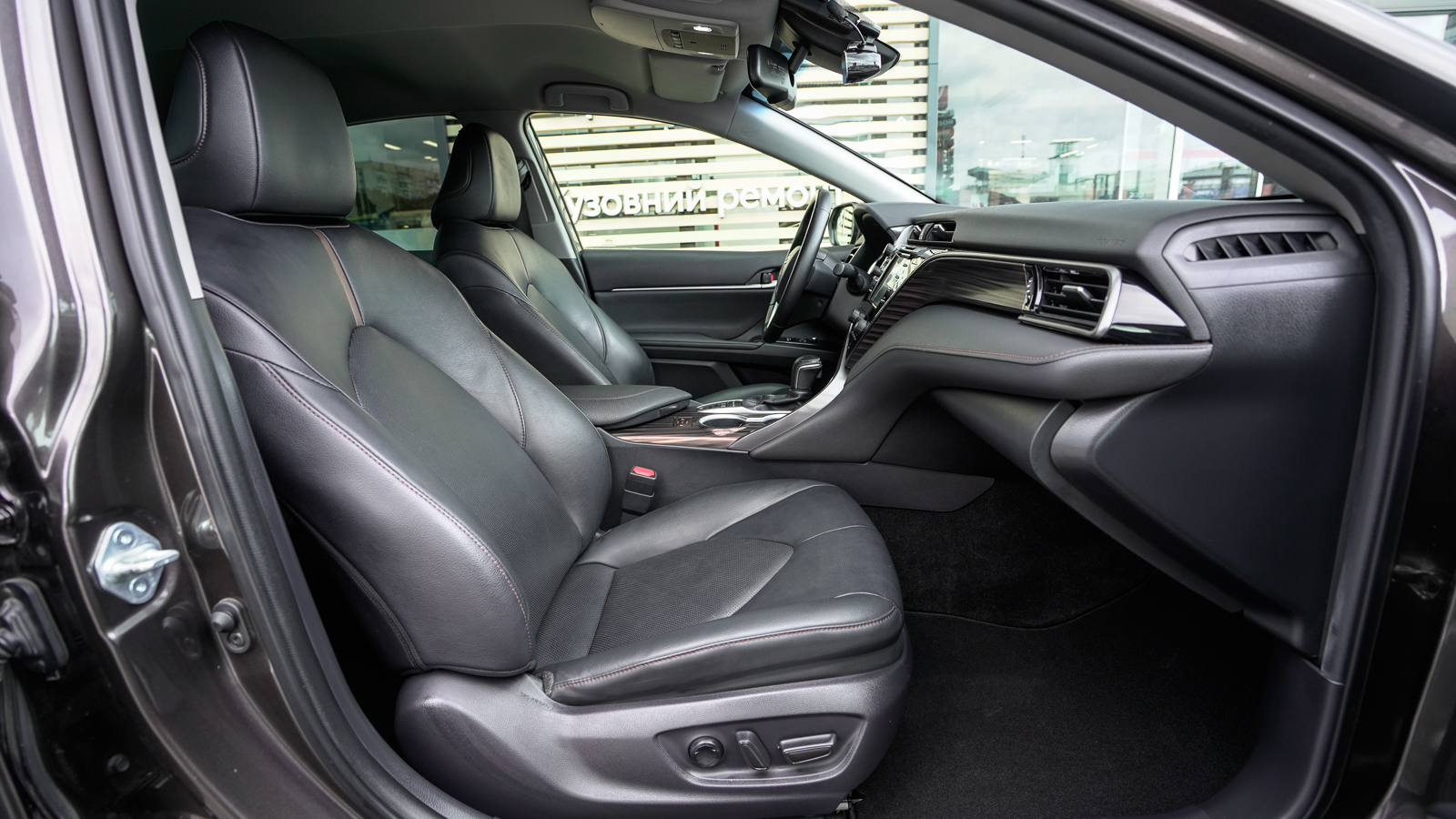 Toyota CAMRY 2020 року з пробігом 135666 км, Седан, Тойота Центр Львів "Діамант", м.Львів - 1182750 ГРН | Фото № 6