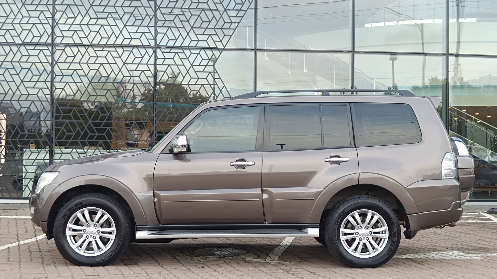 Інші авто MITSUBISHI Pajero Wagon 2011 року з пробігом 176117 км, Універсал, Лексус Київ Захід, м.Київ - 814000 ГРН | Фото № 3