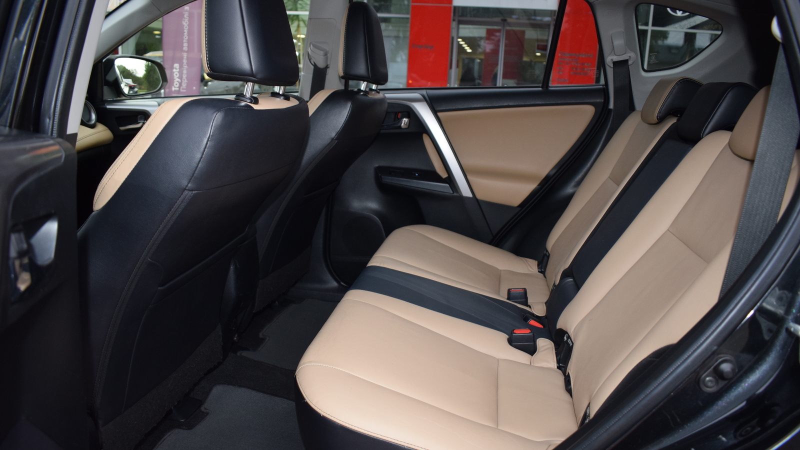 Toyota RAV4 2016 року з пробігом 244531 км, Універсал, Тойота Центр Житомир "Стар - Кар", м.Житомир - 736920 ГРН | Фото № 11
