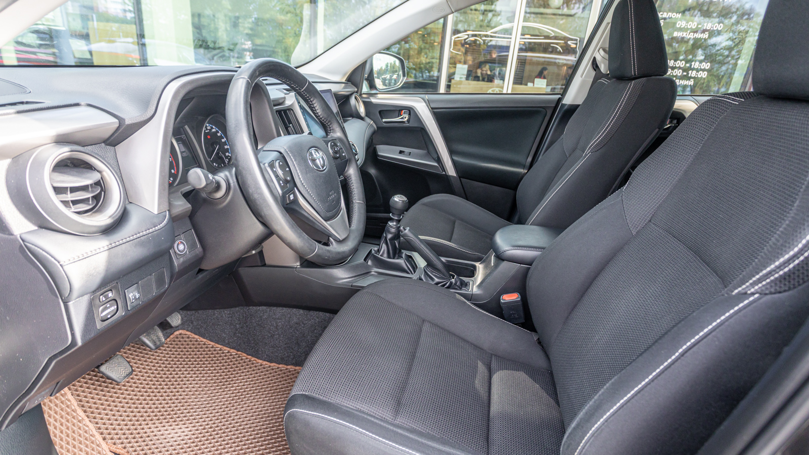 Toyota RAV4 2018 року з пробігом 71445 км, Універсал, Тойота Центр Дніпро "Алмаз Мотор" на Запорізькому шосе, м.Дніпро - 828000 ГРН | Фото № 14