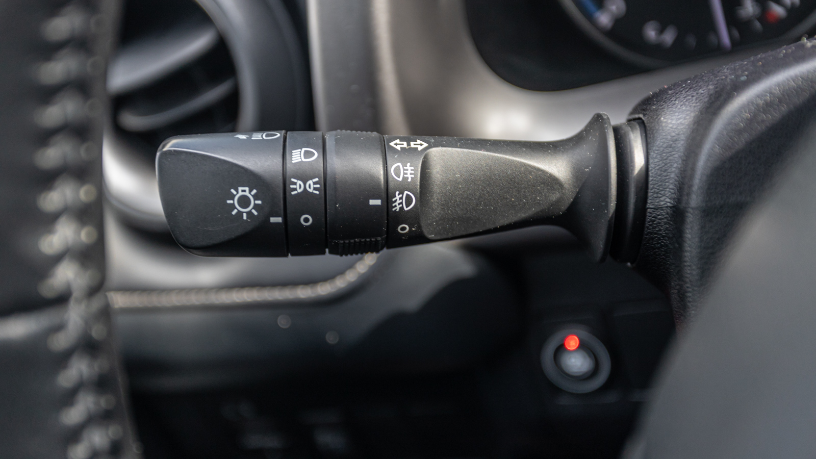 Toyota RAV4 2018 року з пробігом 71445 км, Універсал, Тойота Центр Дніпро "Алмаз Мотор" на Запорізькому шосе, м.Дніпро - 828000 ГРН | Фото № 24