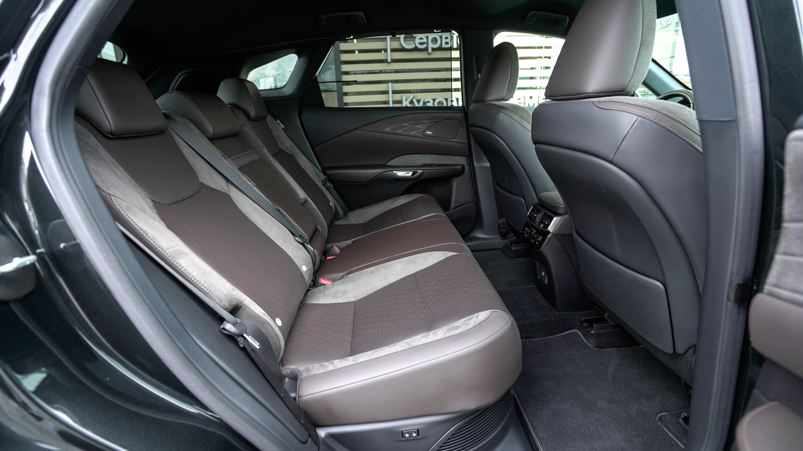 Lexus RX 450h 2023 року з пробігом 70538 км, Універсал, Тойота Центр Львів "Діамант", м.Львів - 3403000 ГРН | Фото № 7