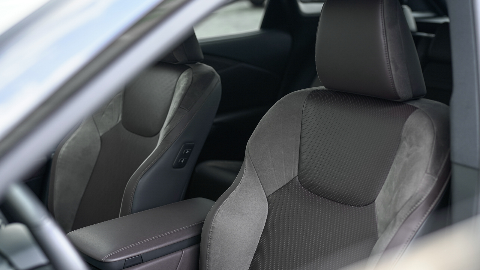 Lexus RX 450h 2023 року з пробігом 70538 км, Універсал, Тойота Центр Львів "Діамант", м.Львів - 3403000 ГРН | Фото № 18