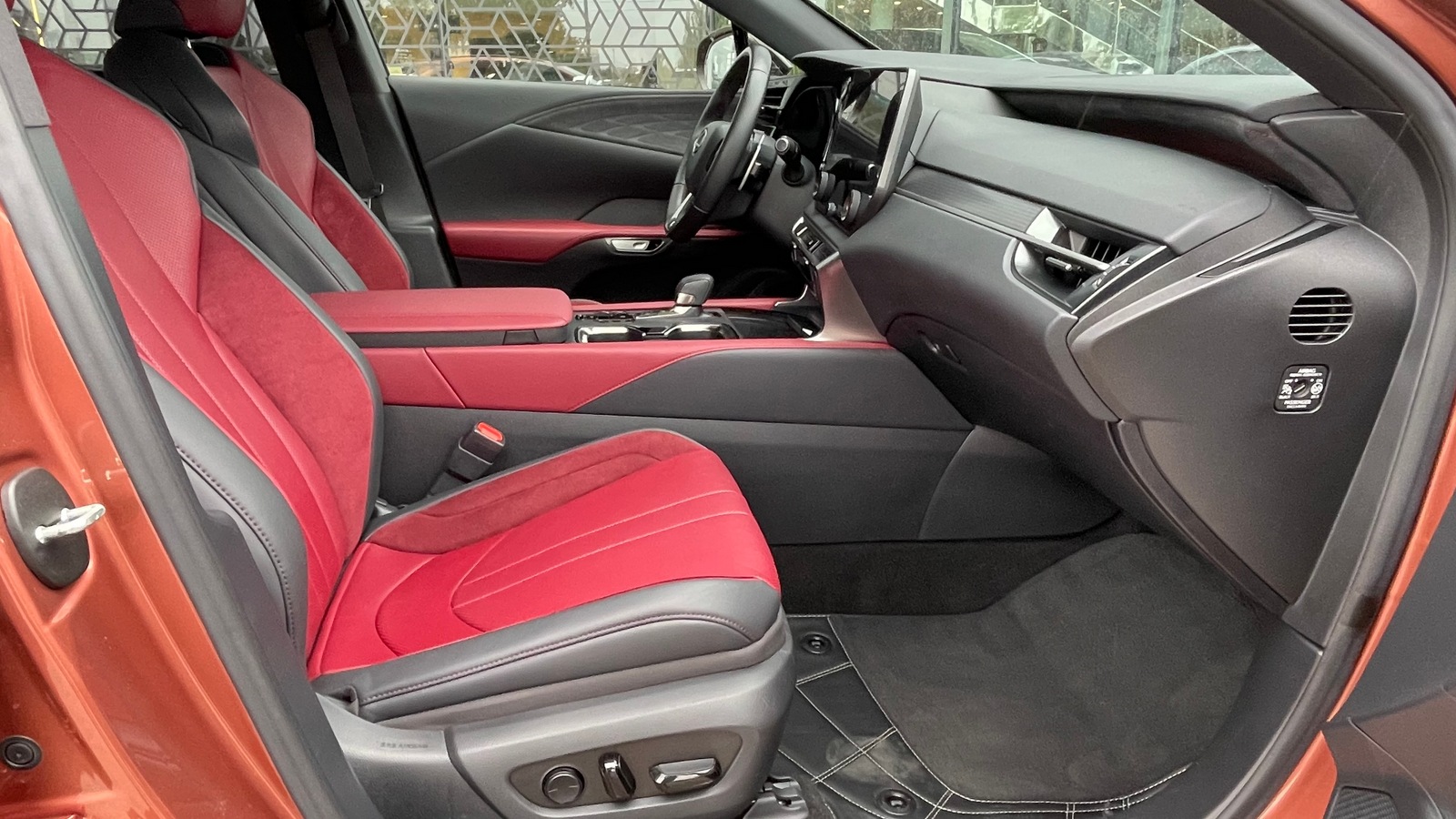 Lexus RX 2022 року з пробігом 43724 км, Універсал, Лексус Київ Захід, м.Київ - 2787750 ГРН | Фото № 6