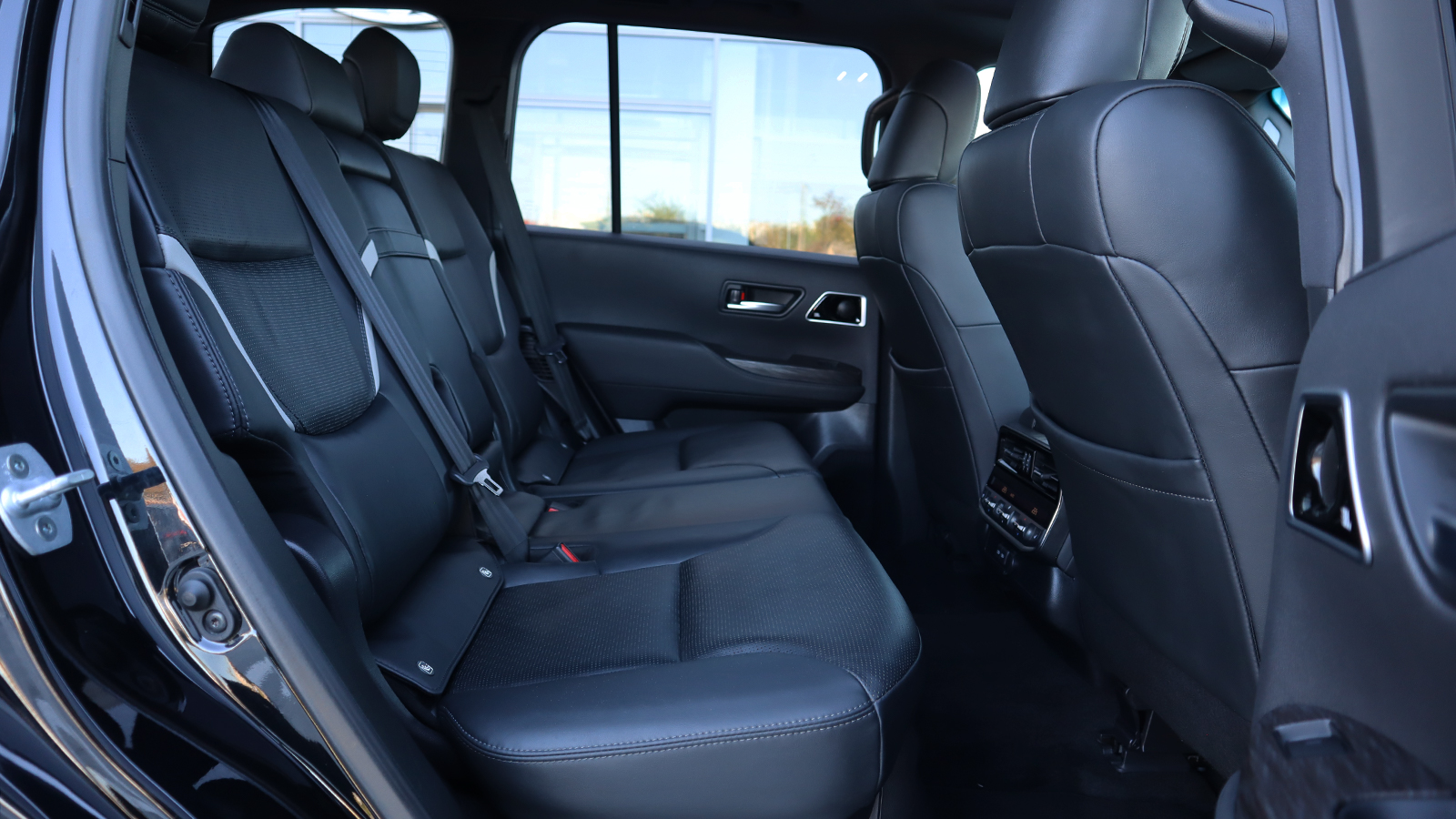 Toyota LAND CRUISER 2023 року, Універсал, Тойота Центр Рівне "Агат Авто", м.Рівне | Фото № 7 Toyota LAND CRUISER 2023 року з пробігом 89045 км, Універсал, Тойота Центр Рівне "Агат Авто", м.Рівне - 3180100 ГРН | Фото № 7