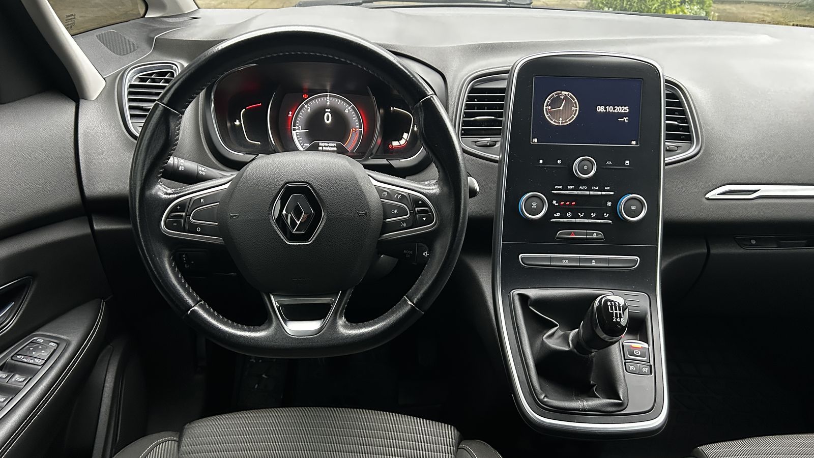 Інші авто RENAULT SCENIC 2017 року з пробігом 207827 км, Універсал, Тойота Центр Чернівці "Олімп-Моторс", м.Чернівці - 516250 ГРН | Фото № 9