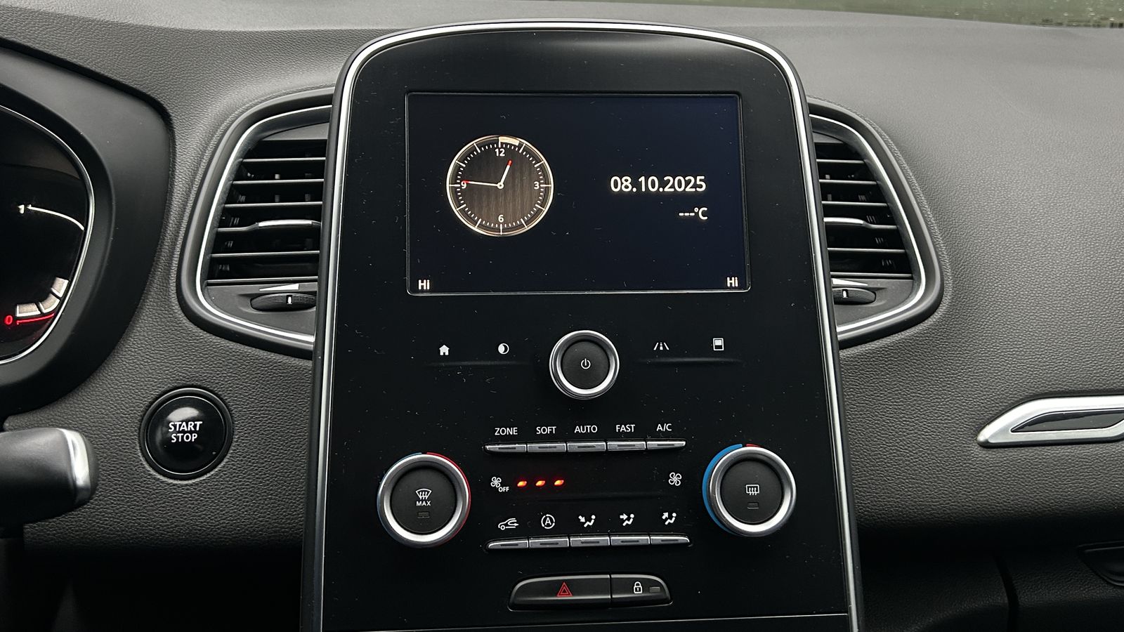 Інші авто RENAULT SCENIC 2017 року з пробігом 207827 км, Універсал, Тойота Центр Чернівці "Олімп-Моторс", м.Чернівці - 516250 ГРН | Фото № 15