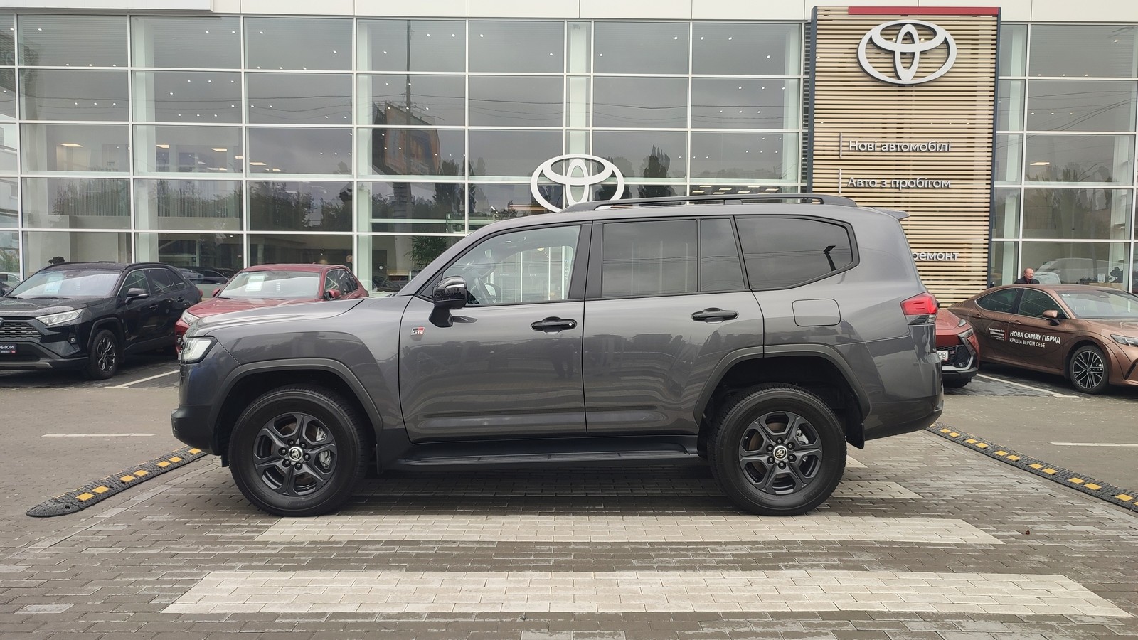Toyota LAND CRUISER 2022 року, Універсал, Тойота Центр Київ "ВіДі Автострада", м.Київ | Фото № 3 Toyota LAND CRUISER 2022 року з пробігом 34286 км, Універсал, Тойота Центр Київ "ВіДі Автострада", м.Київ - 3695000 ГРН | Фото № 3