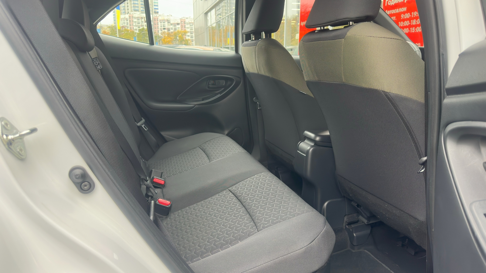 Toyota YARIS CROSS 2024 року з пробігом 45886 км, Універсал, Тойота Центр Харків "Артсіті", м.Харків - 1188000 ГРН | Фото № 7
