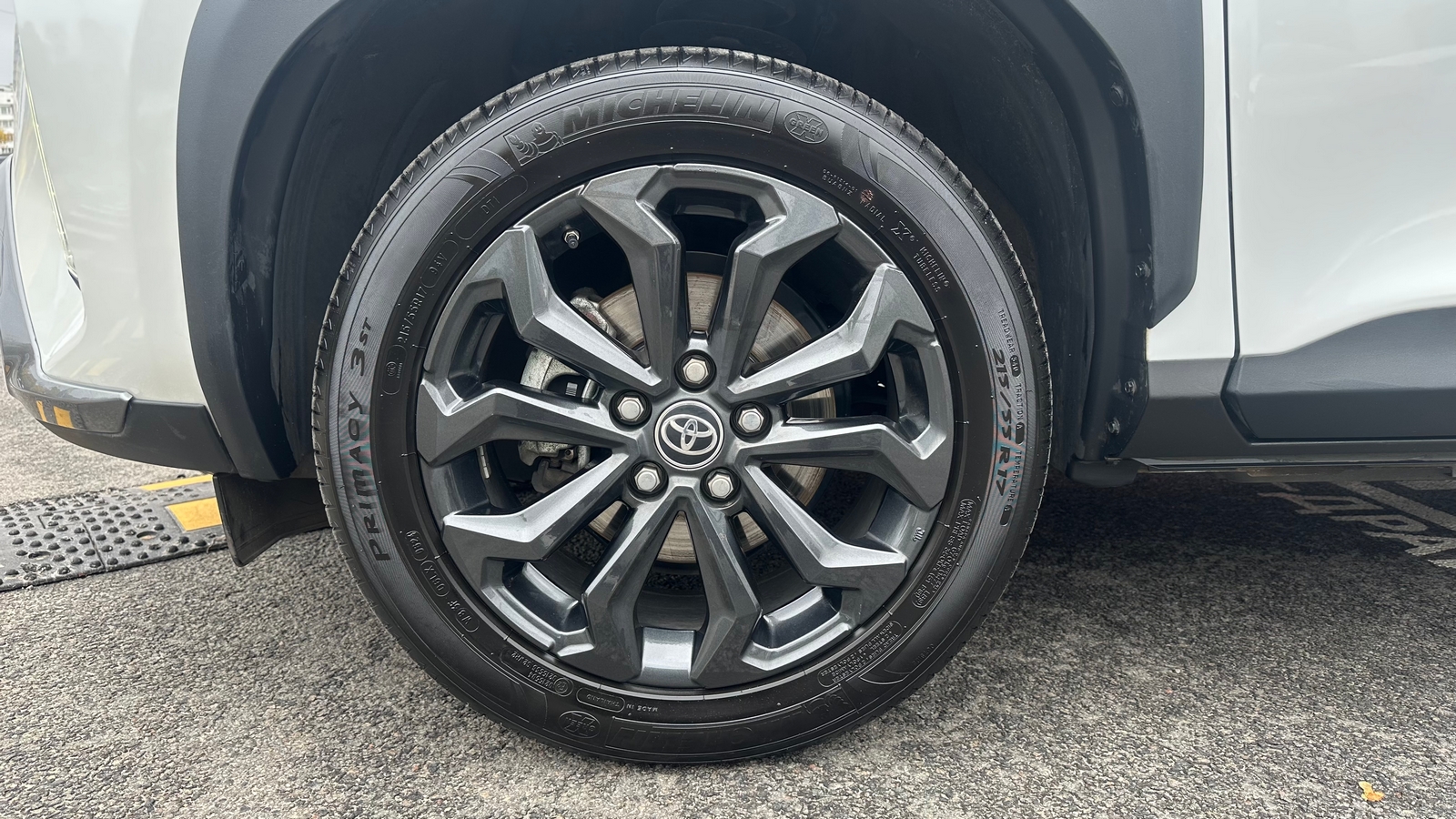 Toyota YARIS CROSS 2024 року з пробігом 45886 км, Універсал, Тойота Центр Харків "Артсіті", м.Харків - 1188000 ГРН | Фото № 16