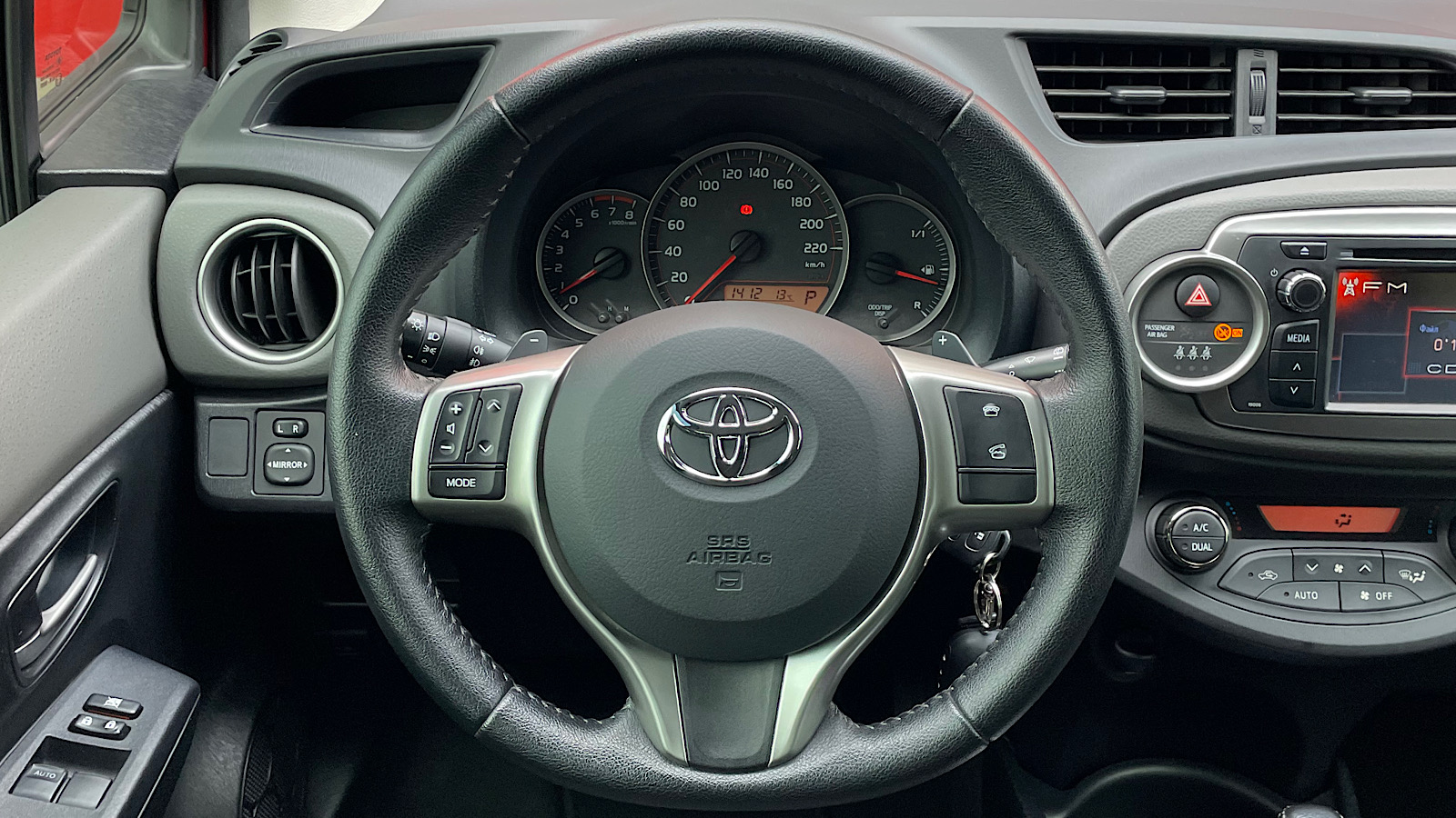 Toyota YARIS 2014 року з пробігом 64627 км, Хетчбек, Тойота Центр Запоріжжя "Восток Автомир", м.Запоріжжя - 498600 ГРН | Фото № 13