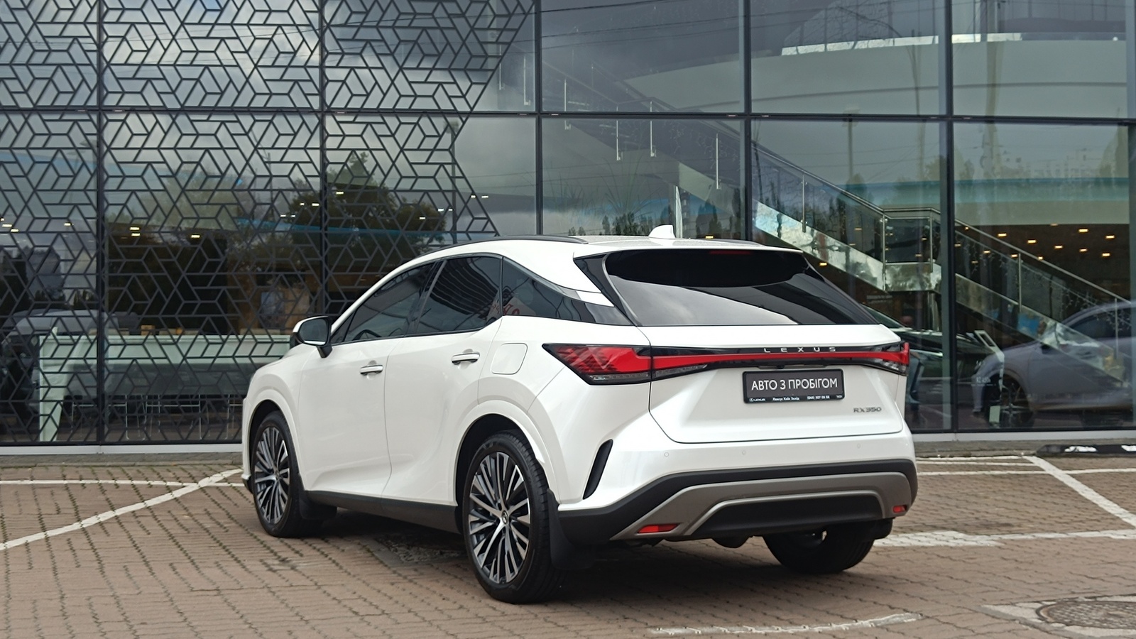 Lexus RX 2024 року, Універсал, Лексус Київ Захід, м.Київ | Фото № 2 Lexus RX 2024 року з пробігом 22803 км, Універсал, Лексус Київ Захід, м.Київ - 3071000 ГРН | Фото № 2