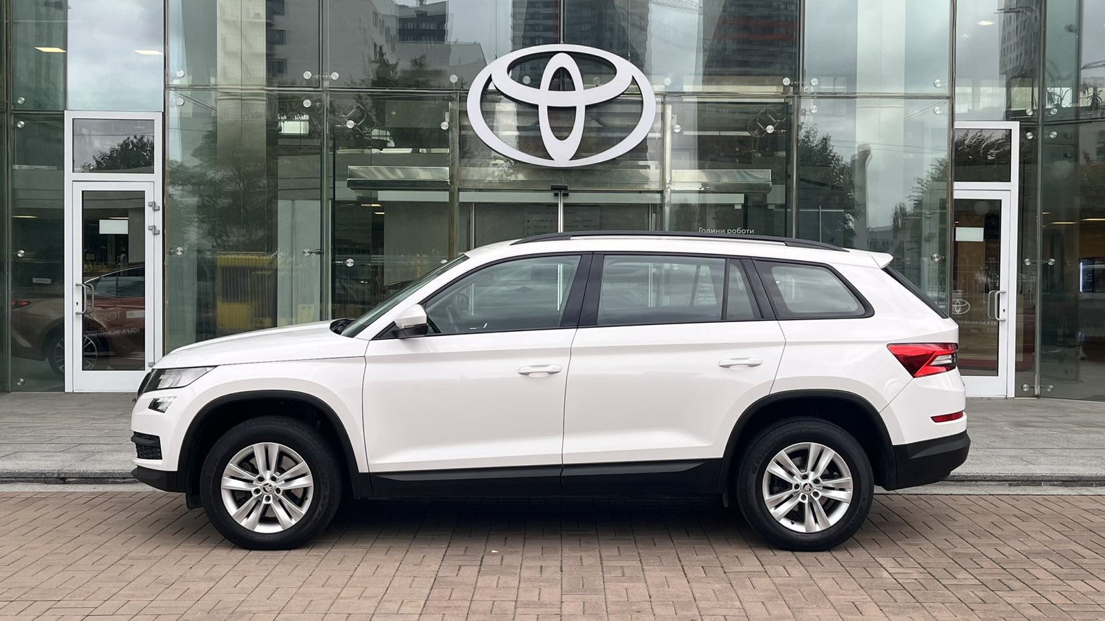 Інші авто SKODA Kodiaq 2020 року з пробігом 84013 км, Універсал, Тойота Центр Київ "Автосаміт Укравто", м.Київ - 1054680 ГРН | Фото № 3