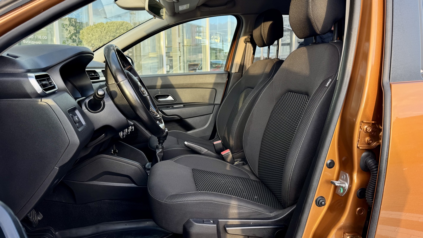 Інші авто RENAULT DUSTER 2018 року з пробігом 269670 км, Універсал, Тойота Центр Чернігів "Соллі-Плюс", м.Чернігів - 425000 ГРН | Фото № 12