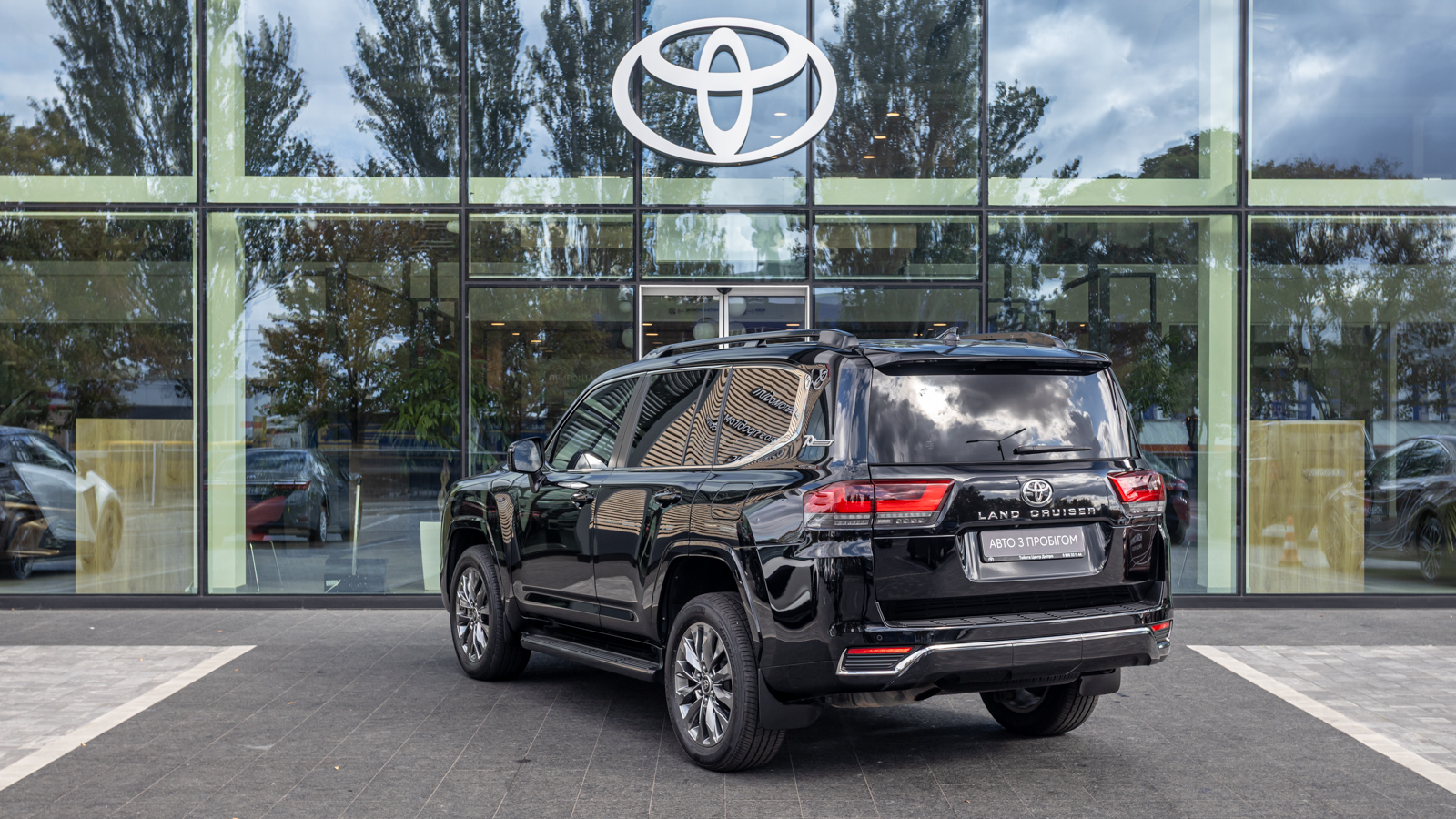Toyota LAND CRUISER 2021 року, Універсал, Тойота Центр Дніпро "Алмаз Мотор" на Запорізькому шосе, м.Дніпро | Фото № 2 Toyota LAND CRUISER 2021 року з пробігом 191051 км, Універсал, Тойота Центр Дніпро "Алмаз Мотор" на Запорізькому шосе, м.Дніпро - 2500000 ГРН | Фото № 2