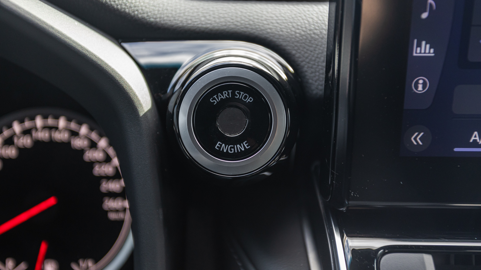 Toyota LAND CRUISER 2021 року, Універсал, Тойота Центр Дніпро "Алмаз Мотор" на Запорізькому шосе, м.Дніпро | Фото № 33 Toyota LAND CRUISER 2021 року з пробігом 191051 км, Універсал, Тойота Центр Дніпро "Алмаз Мотор" на Запорізькому шосе, м.Дніпро - 2500000 ГРН | Фото № 33
