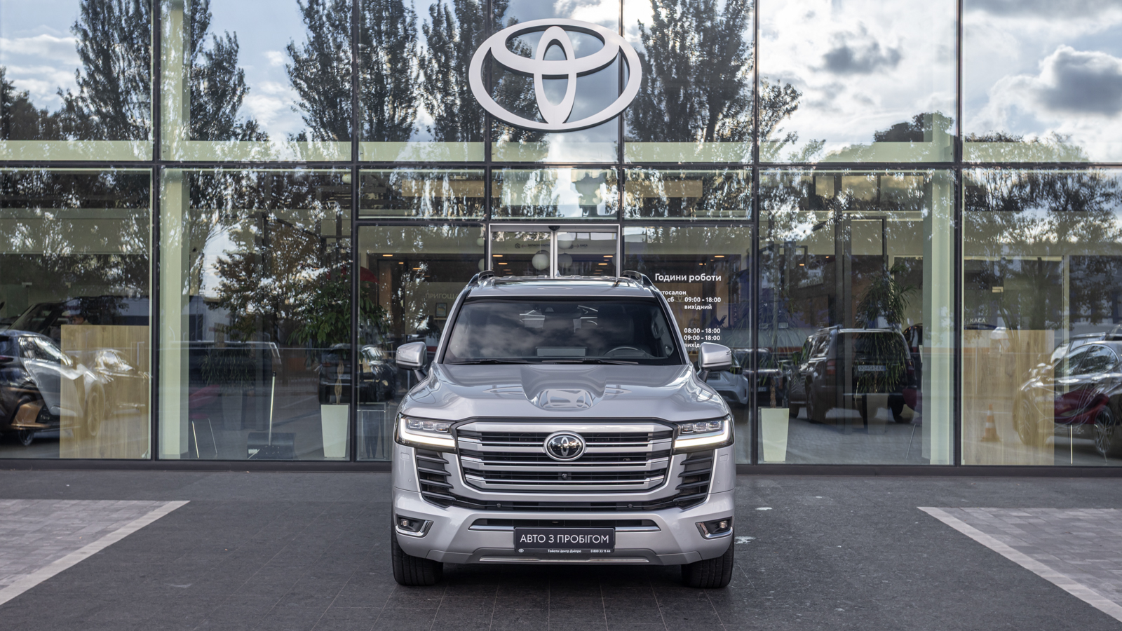 Toyota LAND CRUISER 2023 року, Універсал, Тойота Центр Дніпро "Алмаз Мотор" на Запорізькому шосе, м.Дніпро | Фото № 5 Toyota LAND CRUISER 2023 року з пробігом 68016 км, Універсал, Тойота Центр Дніпро "Алмаз Мотор" на Запорізькому шосе, м.Дніпро - 3300000 ГРН | Фото № 5