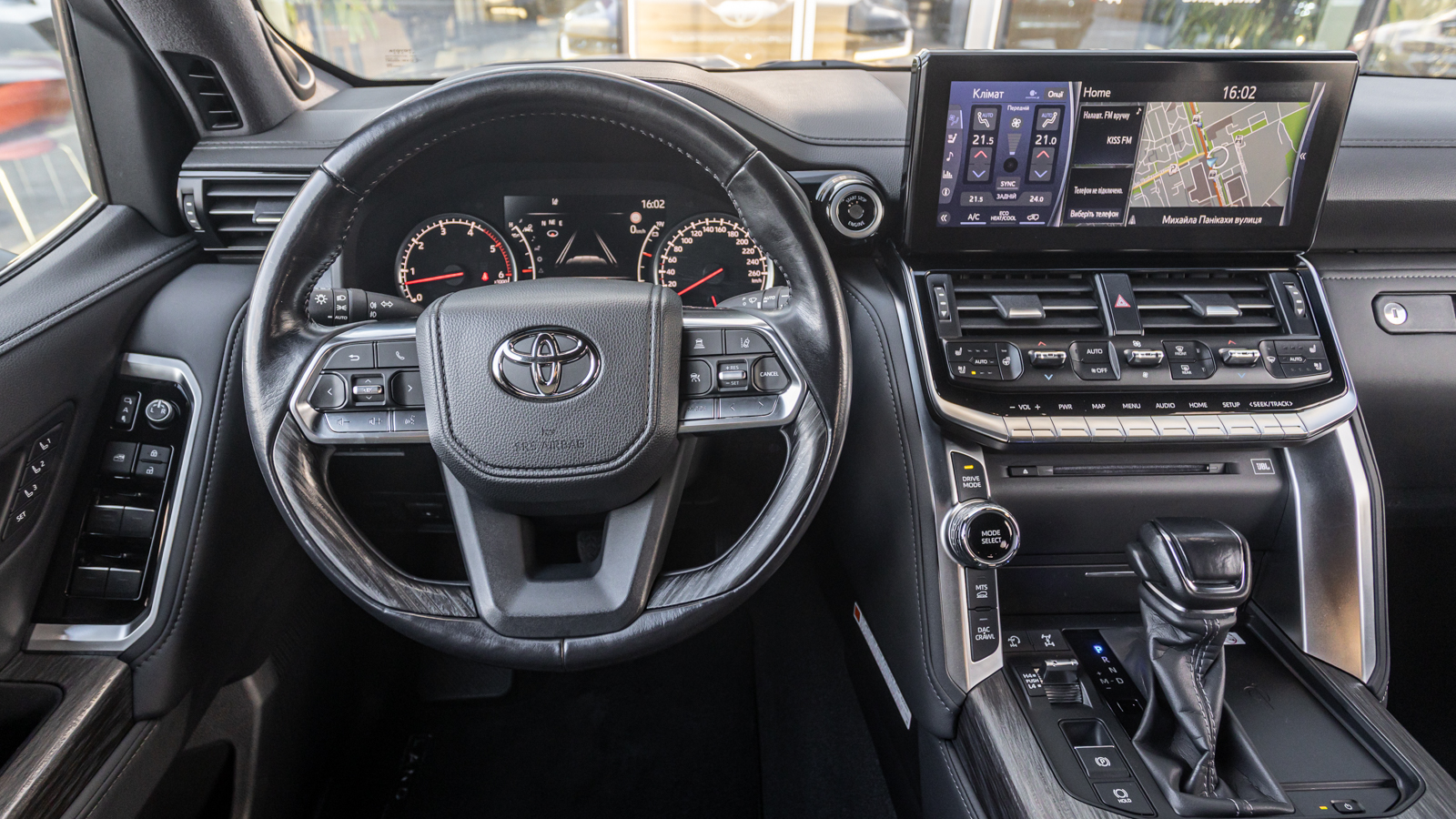 Toyota LAND CRUISER 2023 року, Універсал, Тойота Центр Дніпро "Алмаз Мотор" на Запорізькому шосе, м.Дніпро | Фото № 9 Toyota LAND CRUISER 2023 року з пробігом 68016 км, Універсал, Тойота Центр Дніпро "Алмаз Мотор" на Запорізькому шосе, м.Дніпро - 3300000 ГРН | Фото № 9
