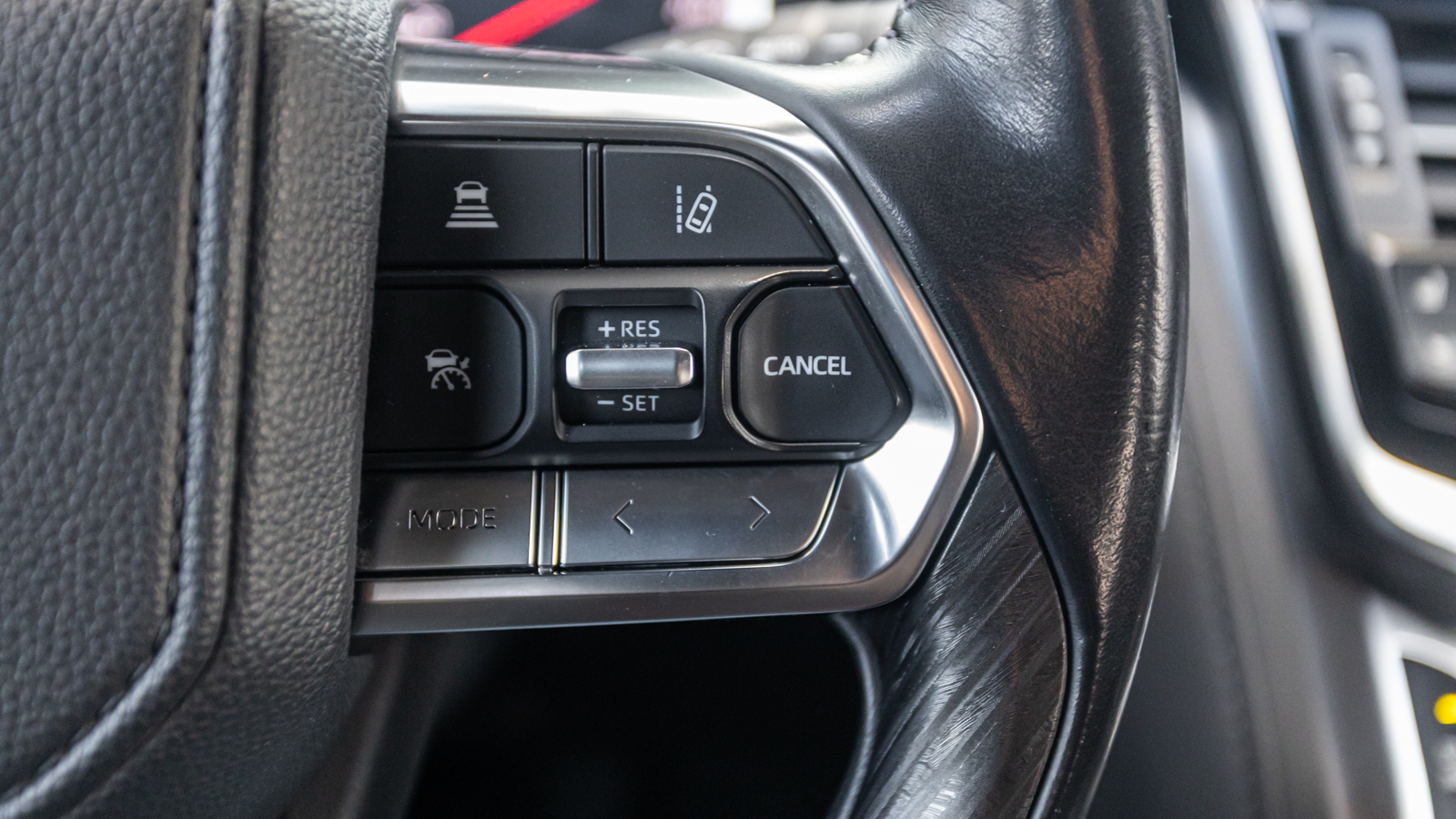 Toyota LAND CRUISER 2023 року, Універсал, Тойота Центр Дніпро "Алмаз Мотор" на Запорізькому шосе, м.Дніпро | Фото № 30 Toyota LAND CRUISER 2023 року з пробігом 68016 км, Універсал, Тойота Центр Дніпро "Алмаз Мотор" на Запорізькому шосе, м.Дніпро - 3300000 ГРН | Фото № 30