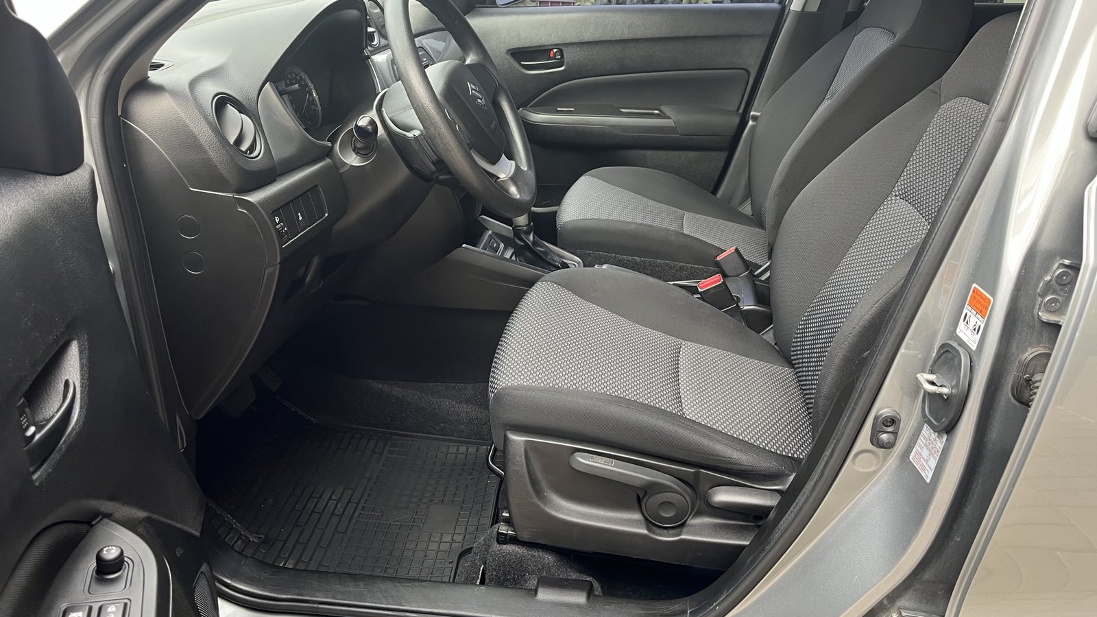 Інші авто SUZUKI Vitara 2018 року з пробігом 143962 км, Універсал, Тойота Центр Київ "Автосаміт Укравто", м.Київ - 597400 ГРН | Фото № 12