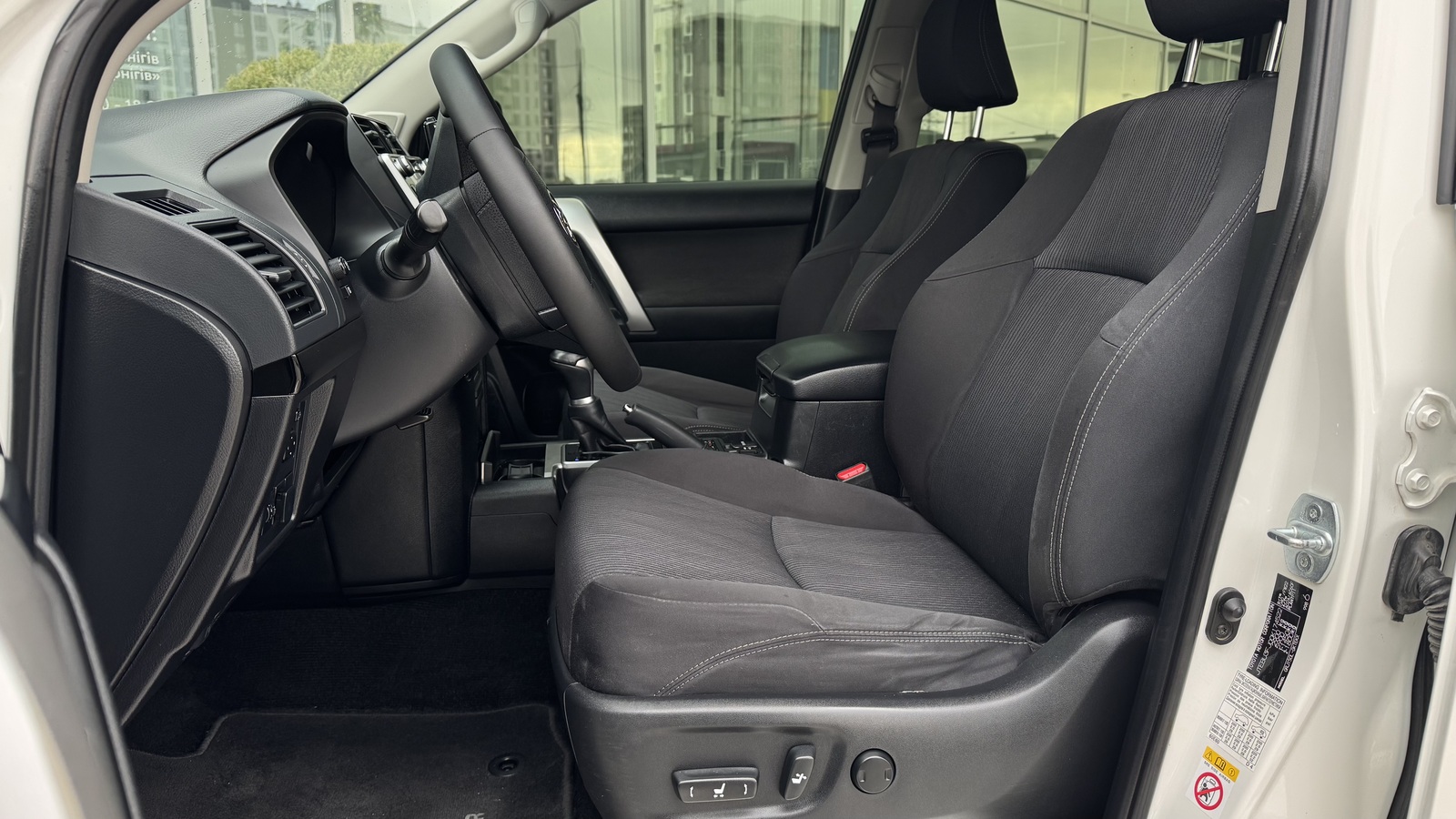 Toyota LAND CRUISER PRADO 2019 року з пробігом 180702 км, Універсал, Тойота Центр Чернігів "Соллі-Плюс", м.Чернігів - 1466500 ГРН | Фото № 12