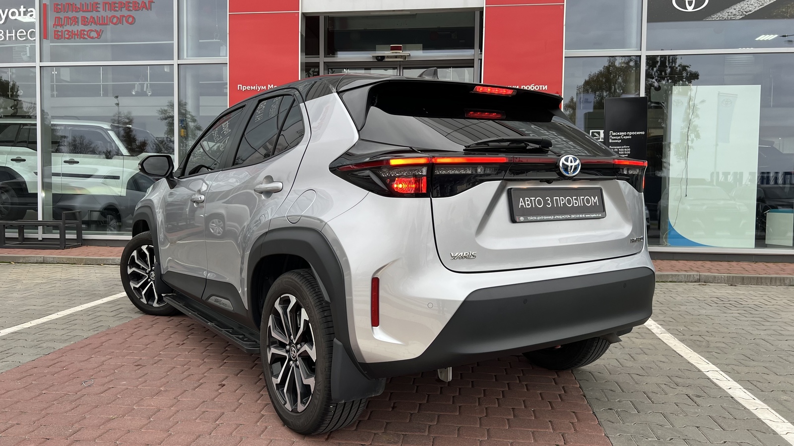 Toyota YARIS CROSS 2022 року з пробігом 27488 км, Хетчбек, Тойота Центр Вінниця "Преміум Мотор", м.Вінниця - 1110000 ГРН | Фото № 2