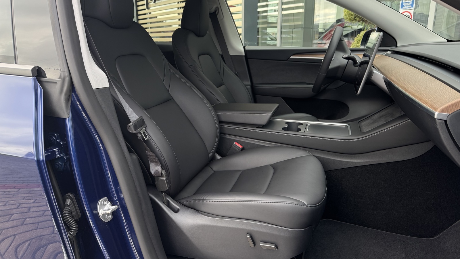 Інші авто TESLA MODEL Y 2024 року з пробігом 6000 км, Седан, Тойота Центр Чернігів "Соллі-Плюс", м.Чернігів - 1328000 ГРН | Фото № 6