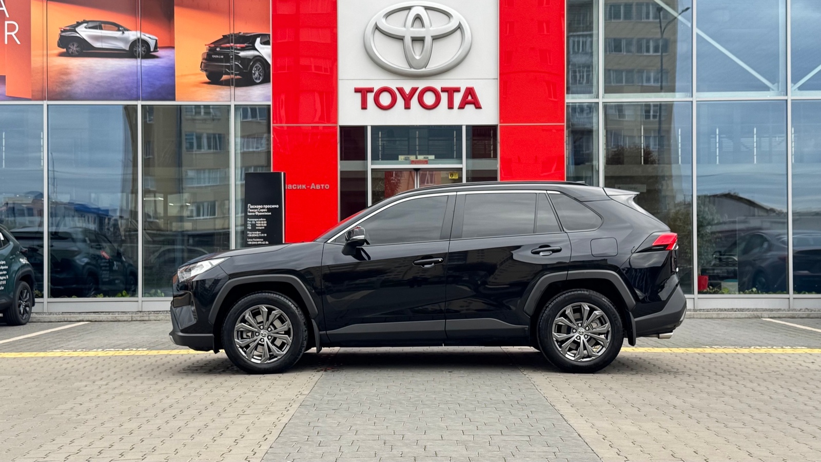 Toyota RAV4 2019 року з пробігом 34990 км, Універсал, Тойота Центр Івано-Франківськ "Класик-Авто", м.Івано-Франківськ - 1295000 ГРН | Фото № 3