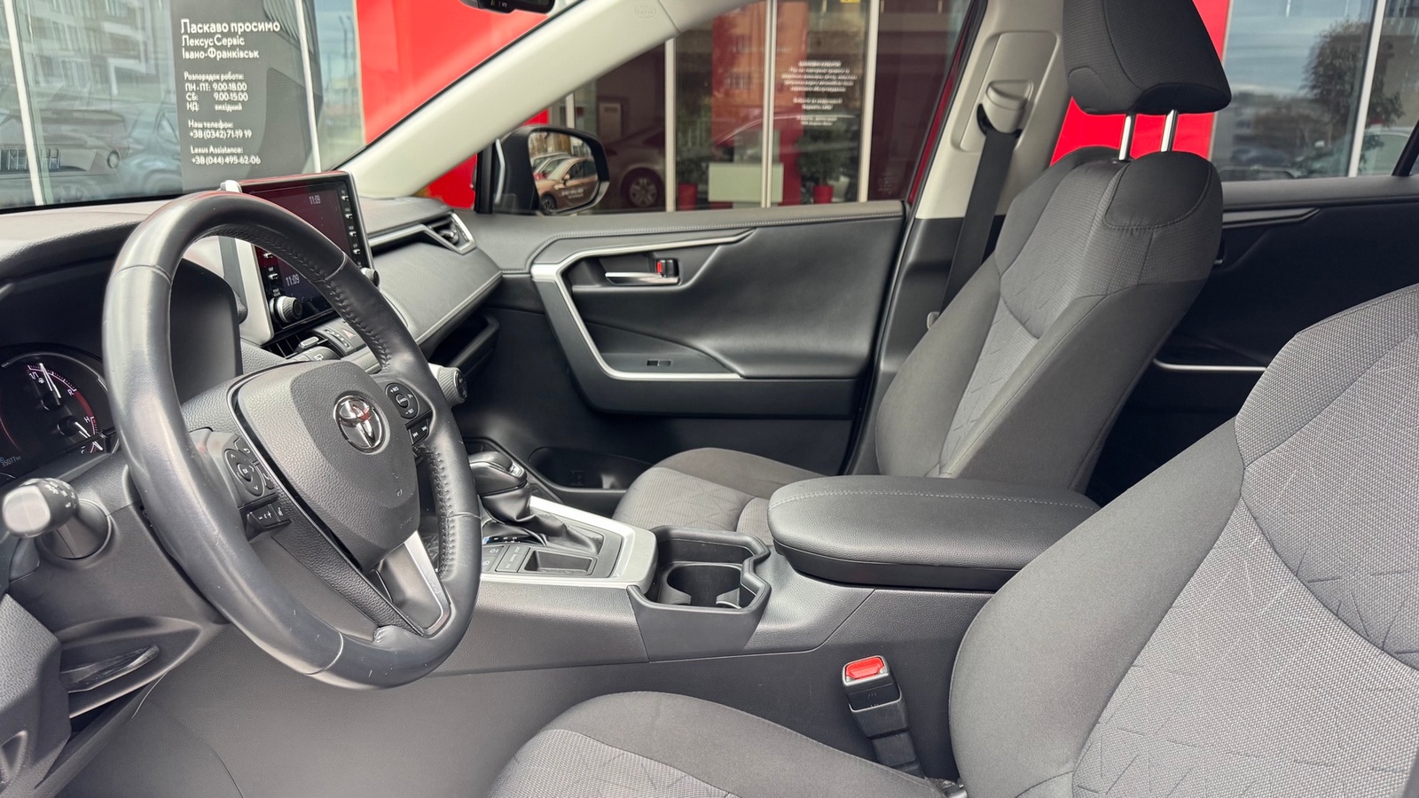 Toyota RAV4 2019 року з пробігом 34990 км, Універсал, Тойота Центр Івано-Франківськ "Класик-Авто", м.Івано-Франківськ - 1295000 ГРН | Фото № 12