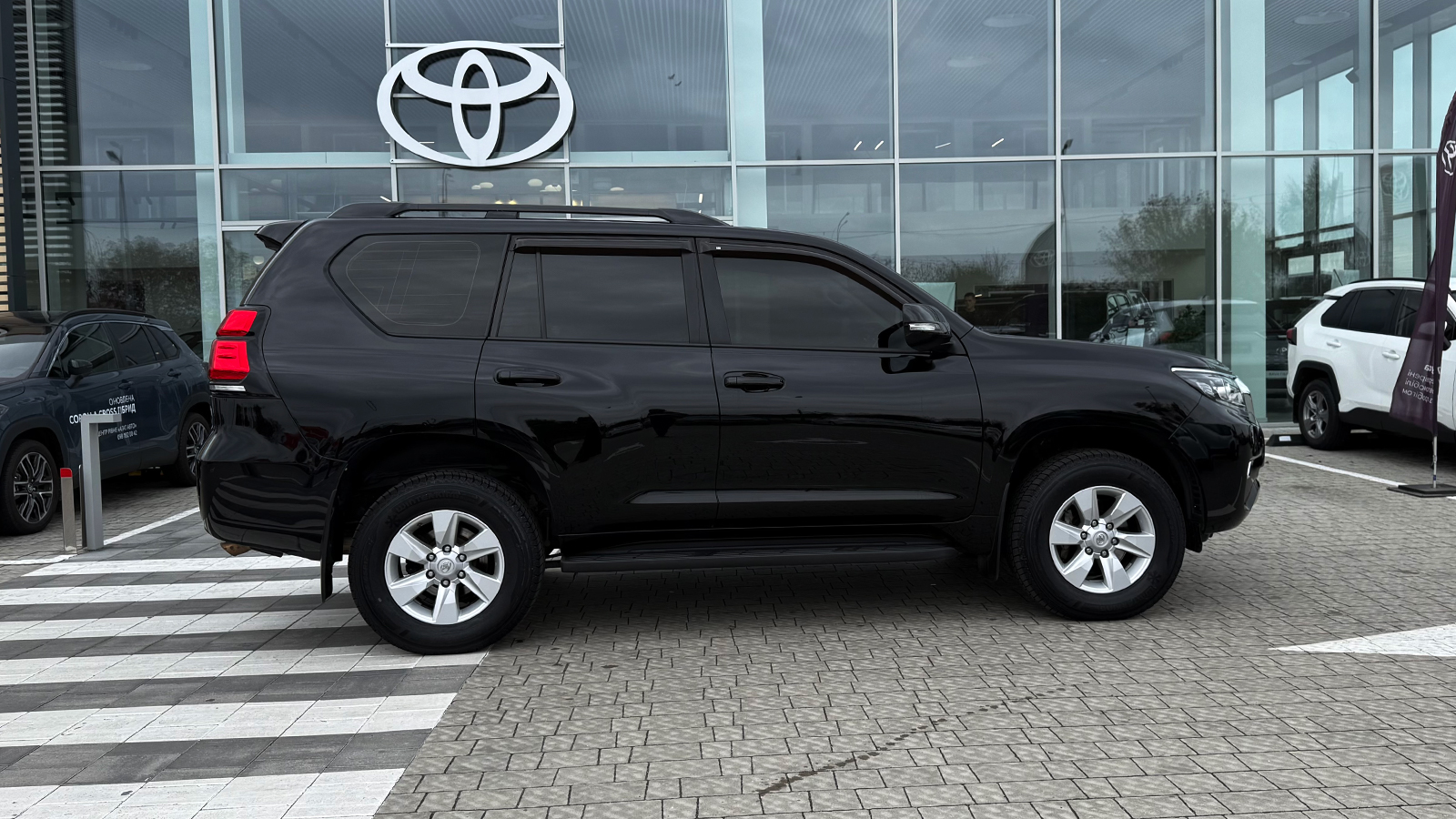 Toyota LAND CRUISER PRADO 2019 року з пробігом 167931 км, Універсал, Тойота Центр Рівне "Агат Авто", м.Рівне - 1603200 ГРН | Фото № 17