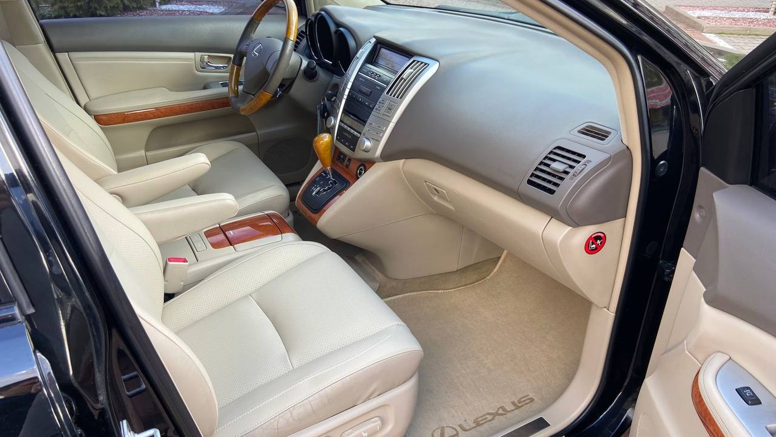 Lexus RX 2008 року з пробігом 165402 км, Універсал, Тойота Центр Хмельницький "Гранд Мотор", м.Хмельницький - 476750 ГРН | Фото № 6