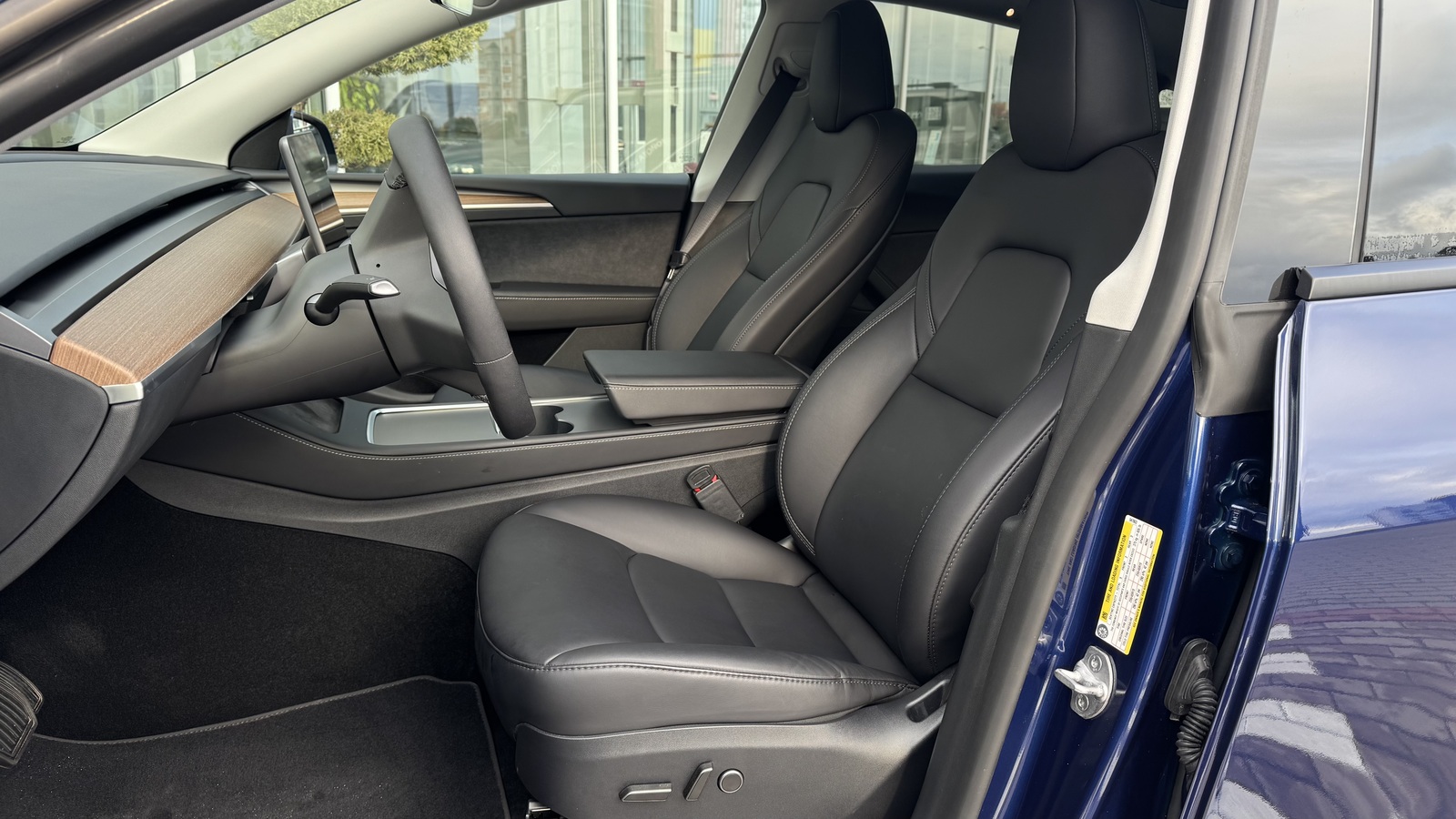 Інші авто TESLA MODEL Y 2024 року з пробігом 6000 км, Седан, Тойота Центр Чернігів "Соллі-Плюс", м.Чернігів - 1328000 ГРН | Фото № 12