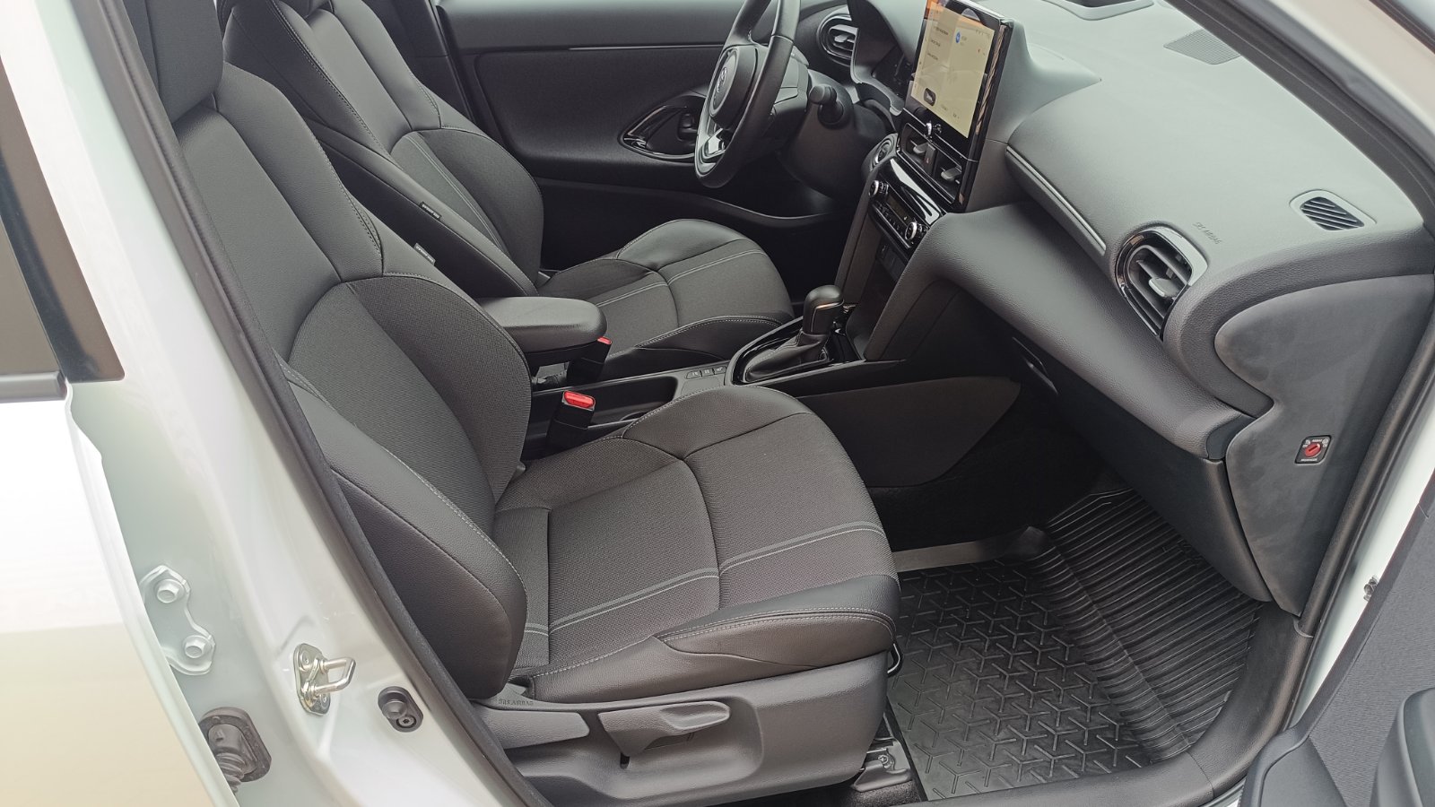 Toyota YARIS CROSS 2024 року з пробігом 1531 км, Хетчбек, Тойота Центр Київ «ВІДІ Аеропорт», м.Київ - 1450000 ГРН | Фото № 6