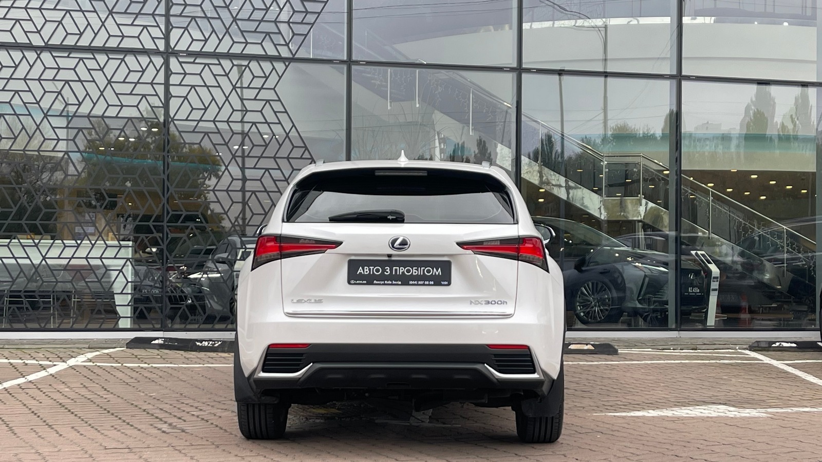Lexus NX 2021 року з пробігом 50109 км, Універсал, Лексус Київ Захід, м.Київ - 1630000 ГРН | Фото № 4