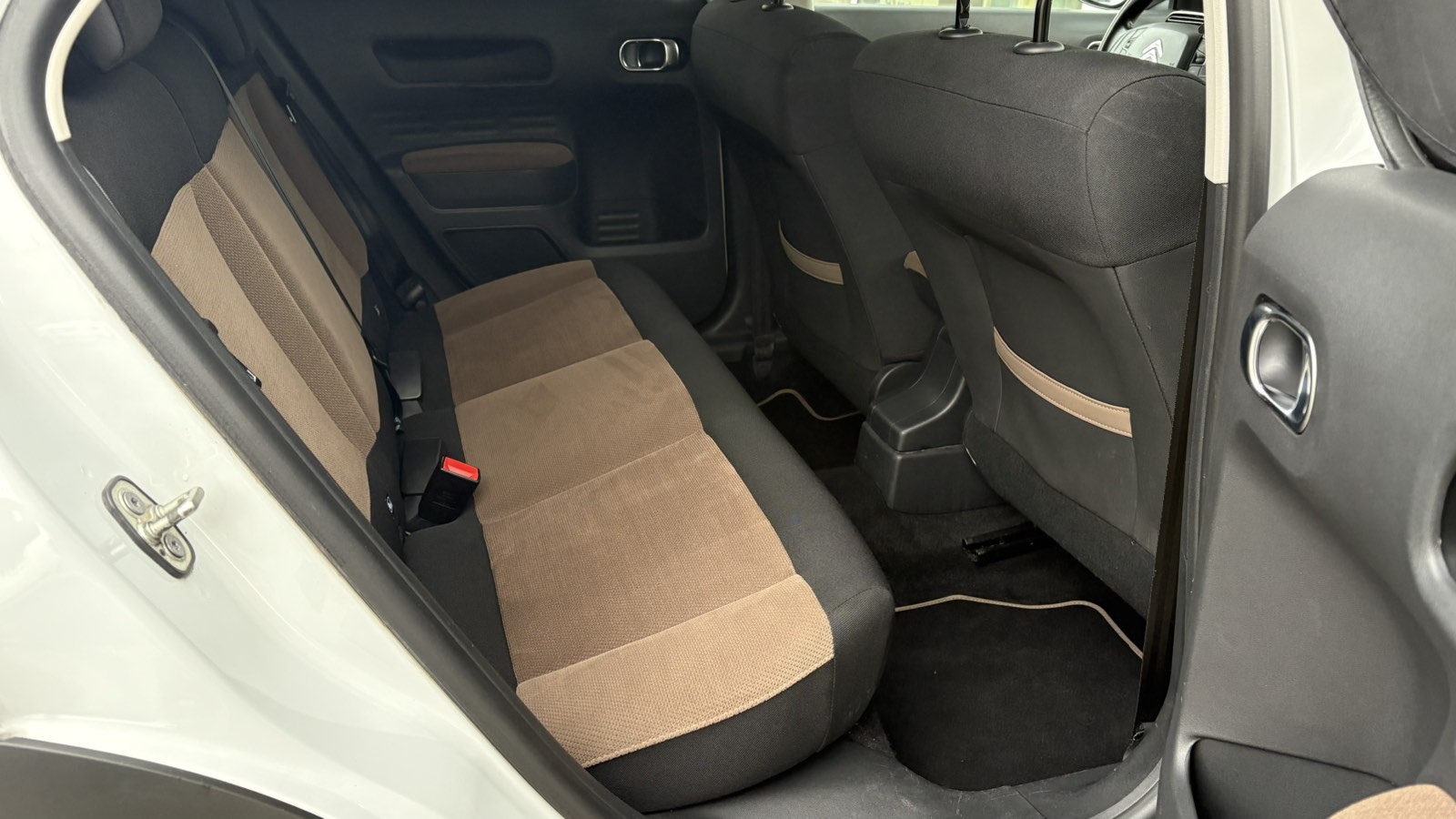 Інші авто CITROEN C4 Cactus 2016 року з пробігом 58000 км, Хетчбек, Тойота Центр Київ "Автосаміт Укравто", м.Київ - 552080 ГРН | Фото № 7