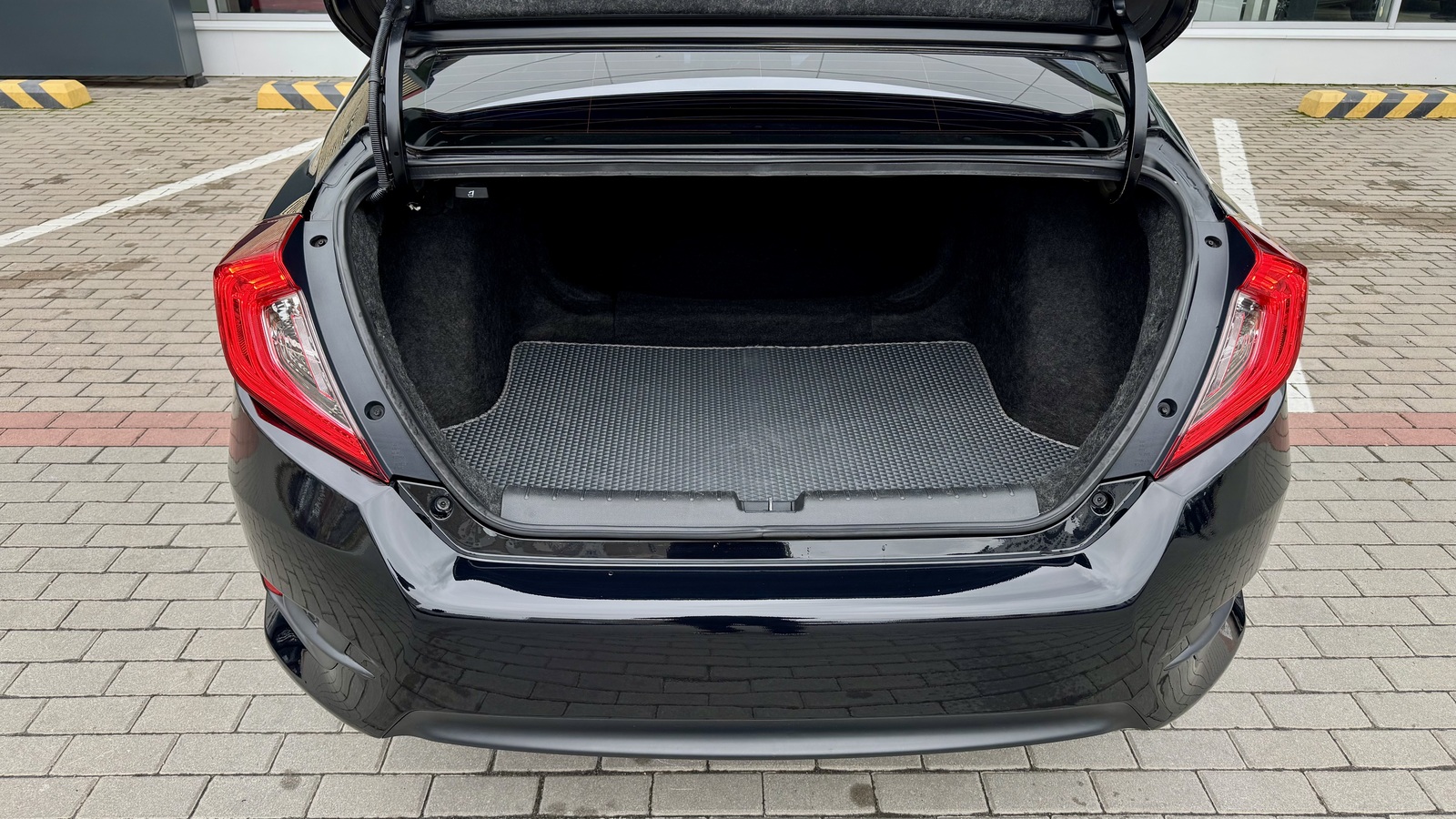 Інші авто HONDA CIVIC 2017 року з пробігом 152698 км, Седан, Тойота Центр Чернігів "Соллі-Плюс", м.Чернігів - 525000 ГРН | Фото № 10