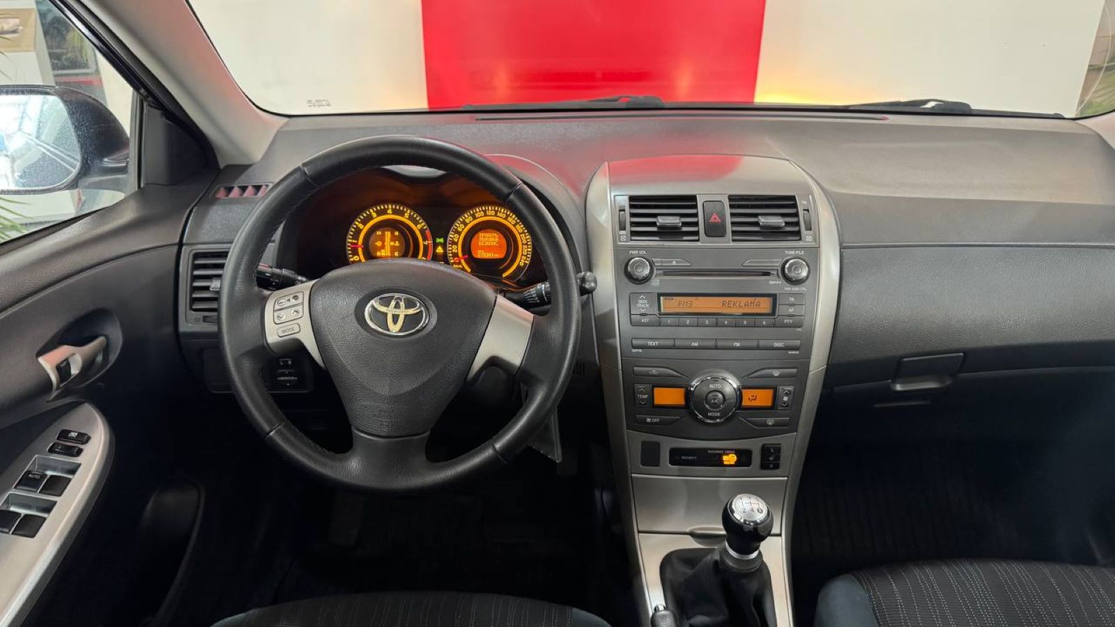 Toyota COROLLA 2008 року з пробігом 208436 км, Седан, Тойота Центр Ужгород "Карат Мотор", м.Ужгород - 262000 ГРН | Фото № 9