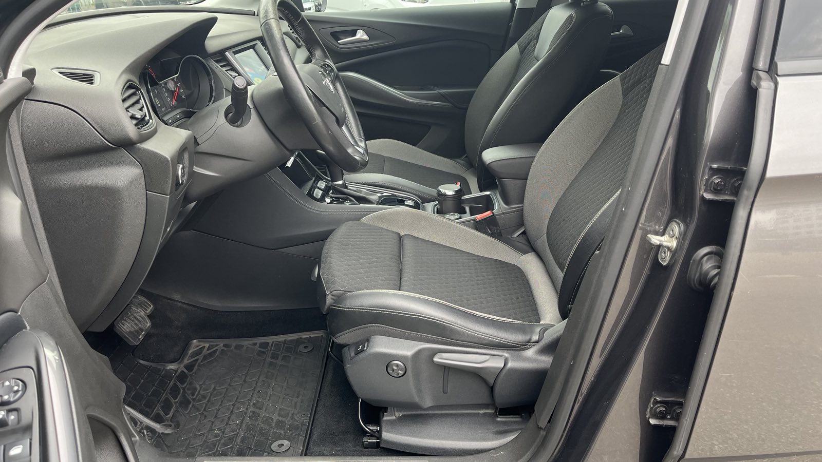 Інші авто OPEL Grandland X 2019 року з пробігом 75000 км, Універсал, Тойота Центр Київ "Автосаміт Укравто", м.Київ - 780900 ГРН | Фото № 12