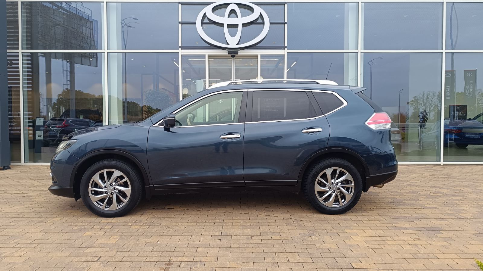 Інші авто NISSAN X-TRAIL 2015 року з пробігом 141146 км, Універсал, Тойота Центр Київ «ВІДІ Аеропорт», м.Київ - 680000 ГРН | Фото № 3